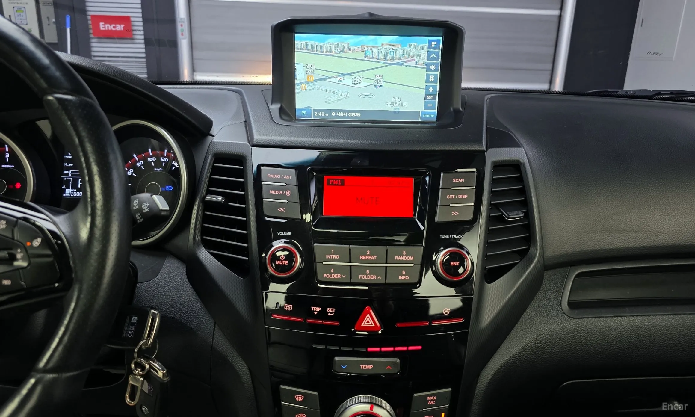 KG Mobility (SsangYong) Tivoli Air превью 17