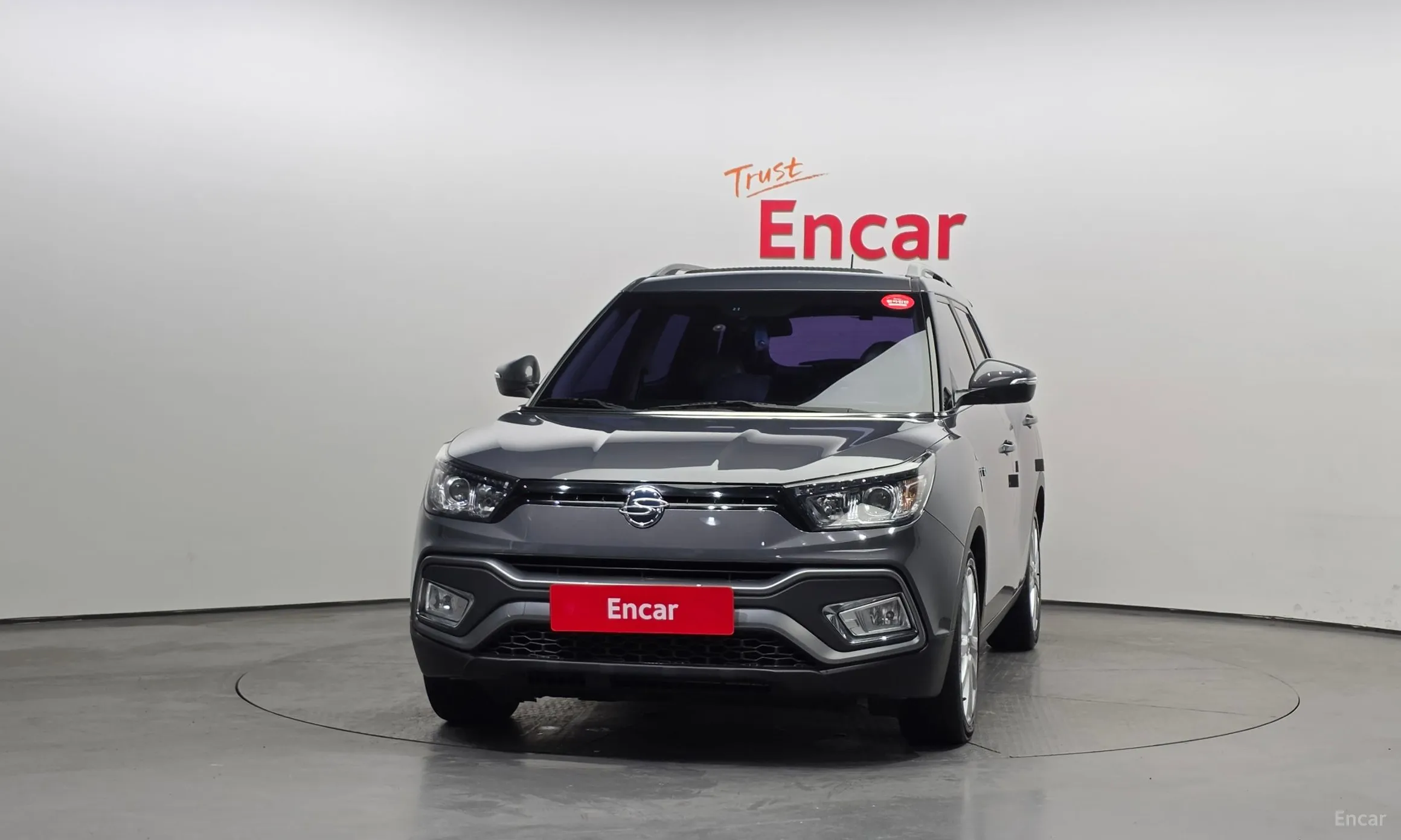 KG Mobility (SsangYong) Tivoli Air превью 3