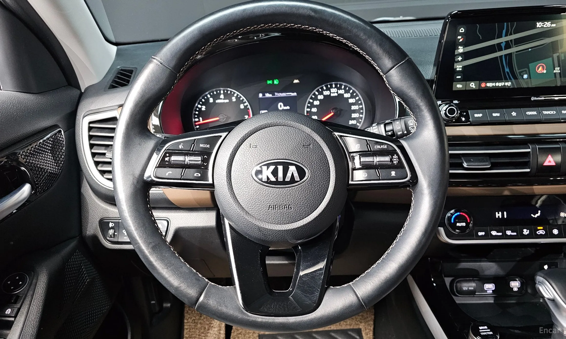 Kia Seltos превью 15