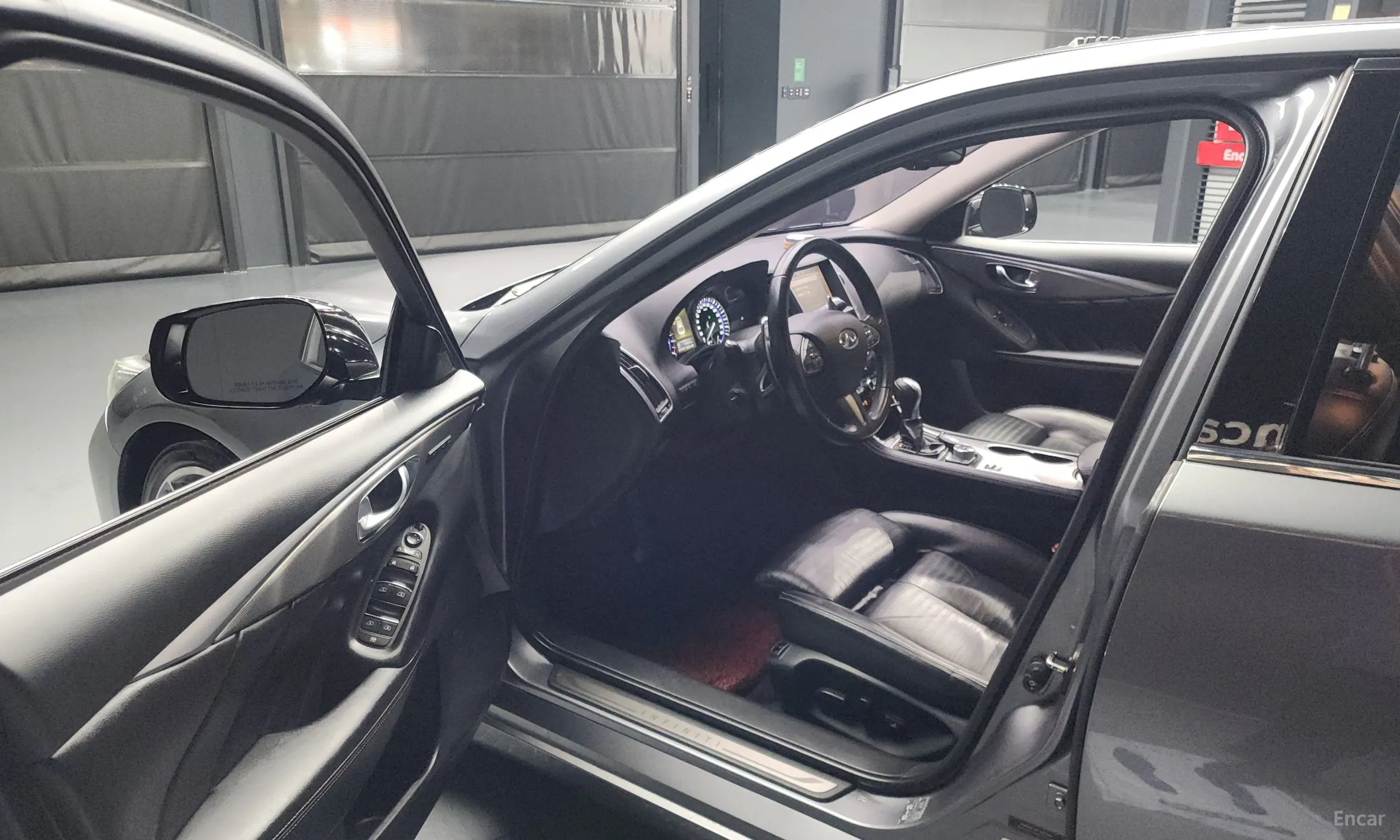 Infiniti Q50 превью 10