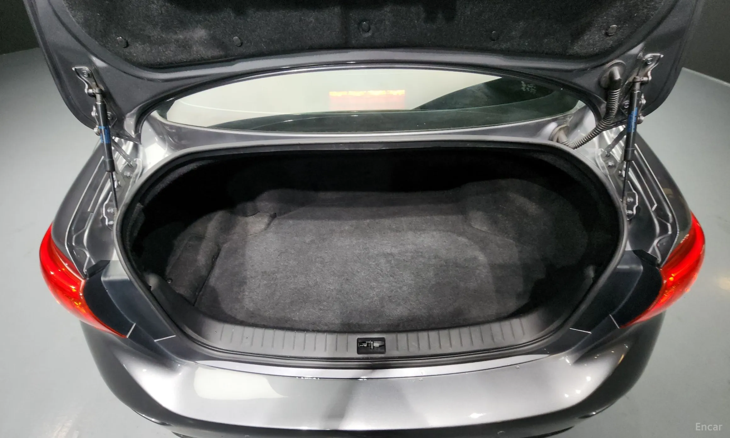 Infiniti Q50 превью 20