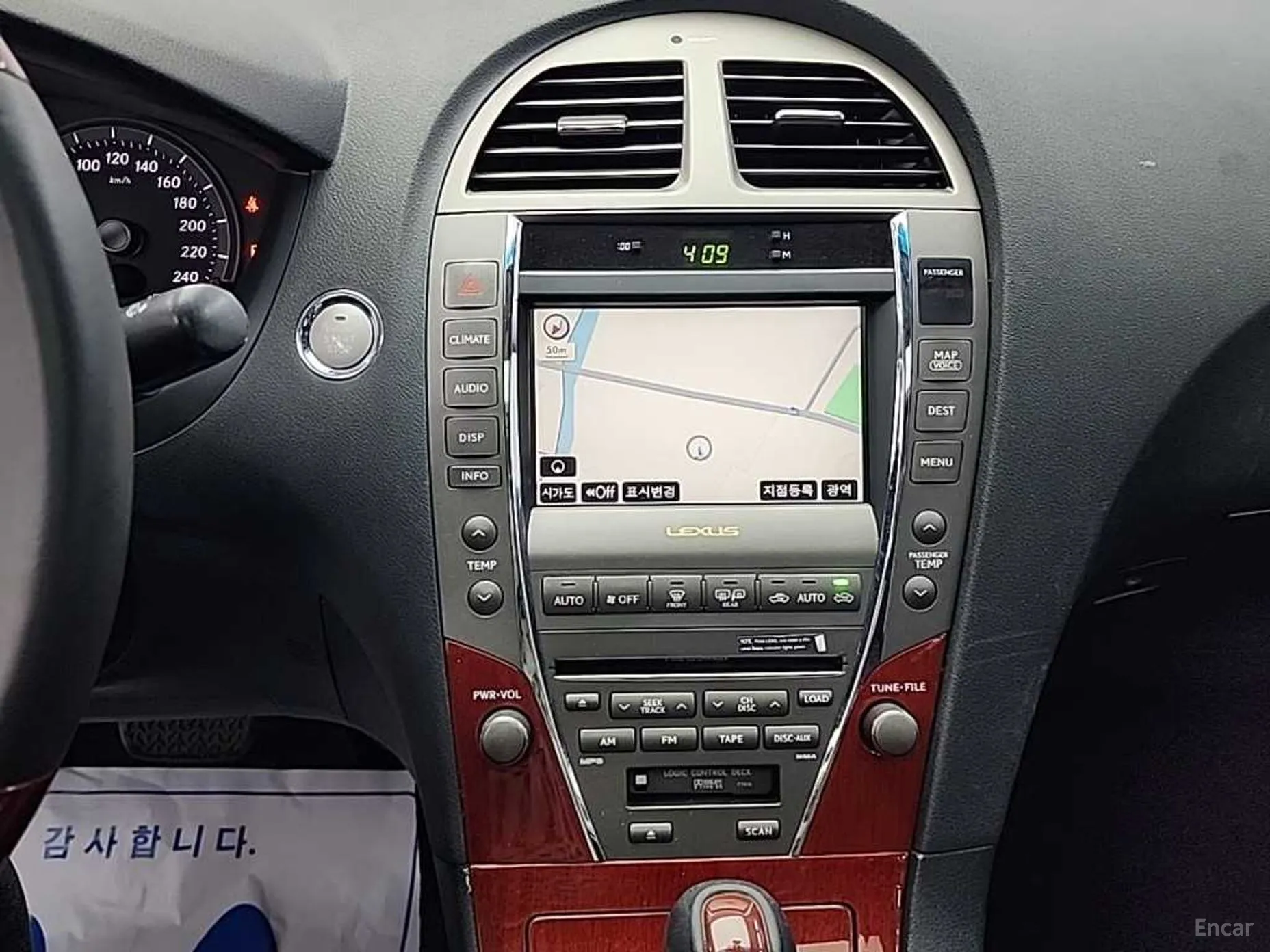 Lexus ES350 превью 10