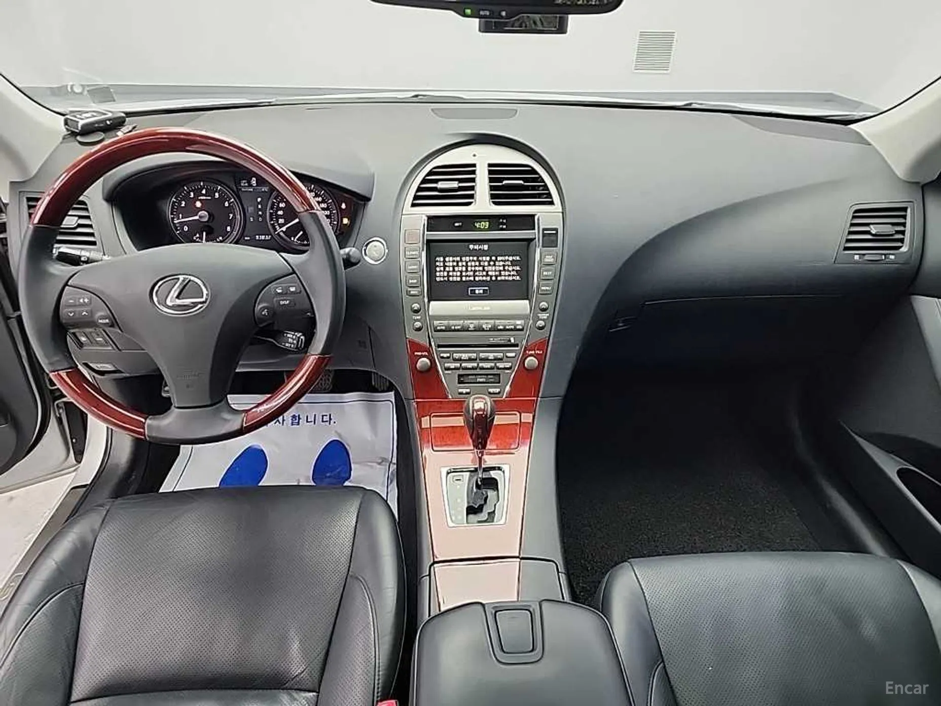 Lexus ES350 превью 7
