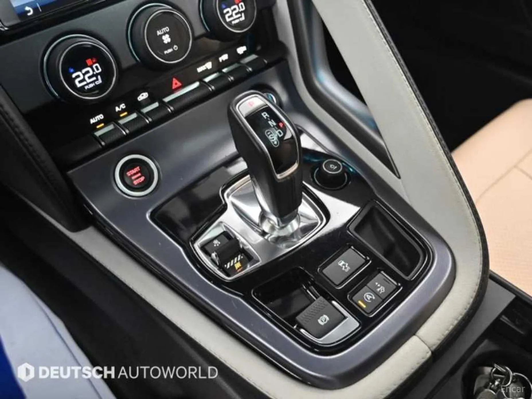 Jaguar F-TYPE превью 11