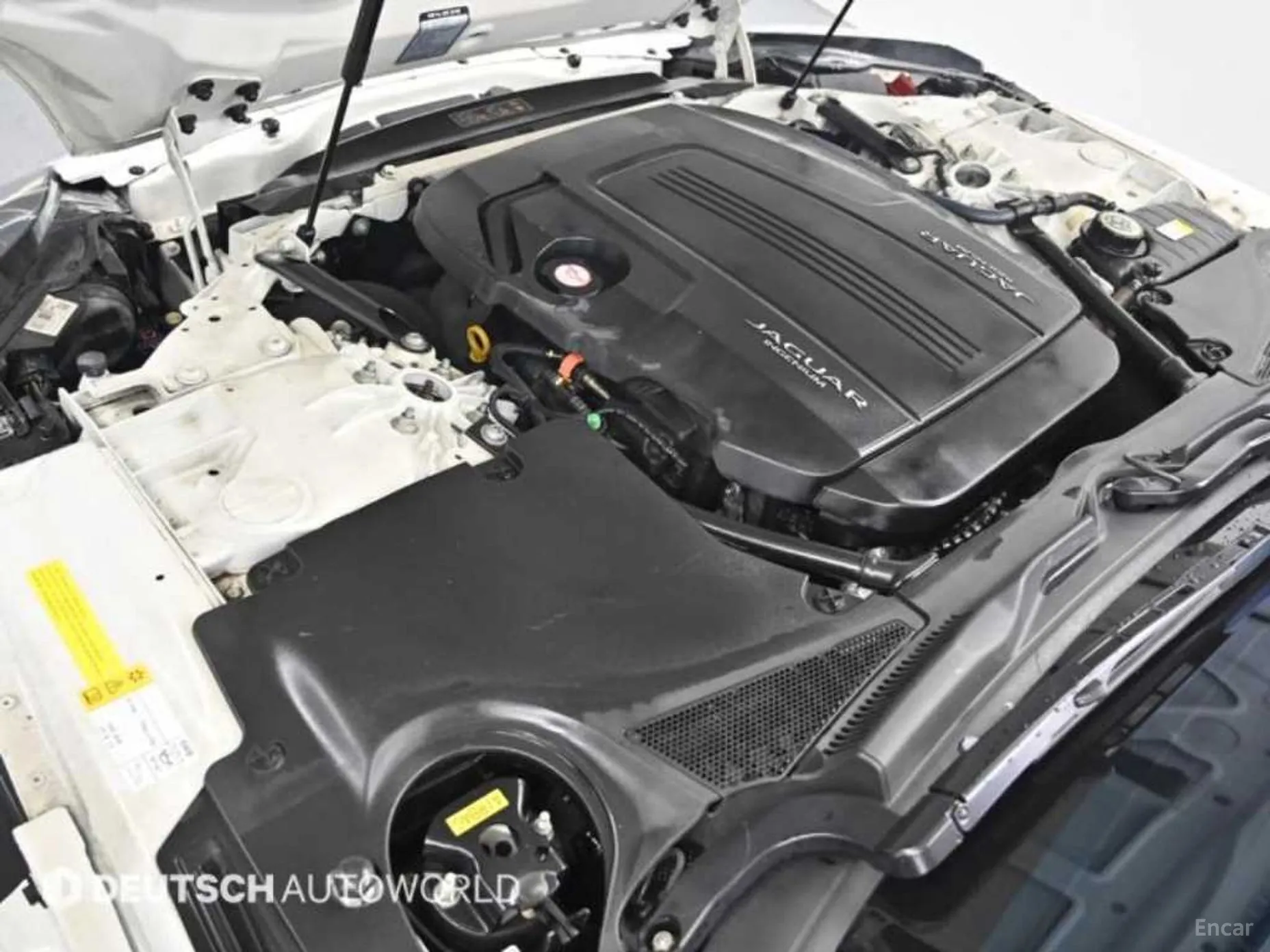Jaguar F-TYPE превью 6