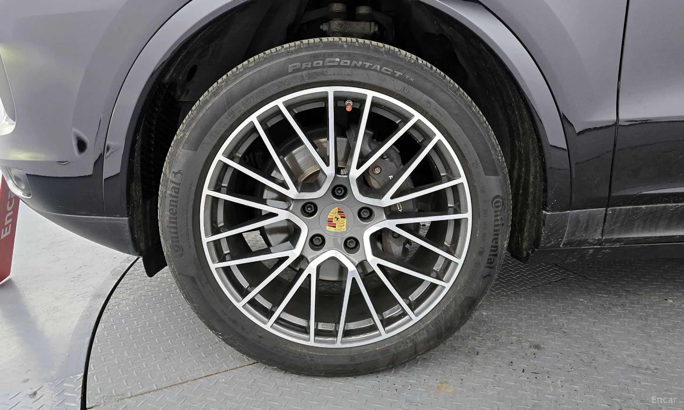 Porsche Cayenne (PO536) превью 5