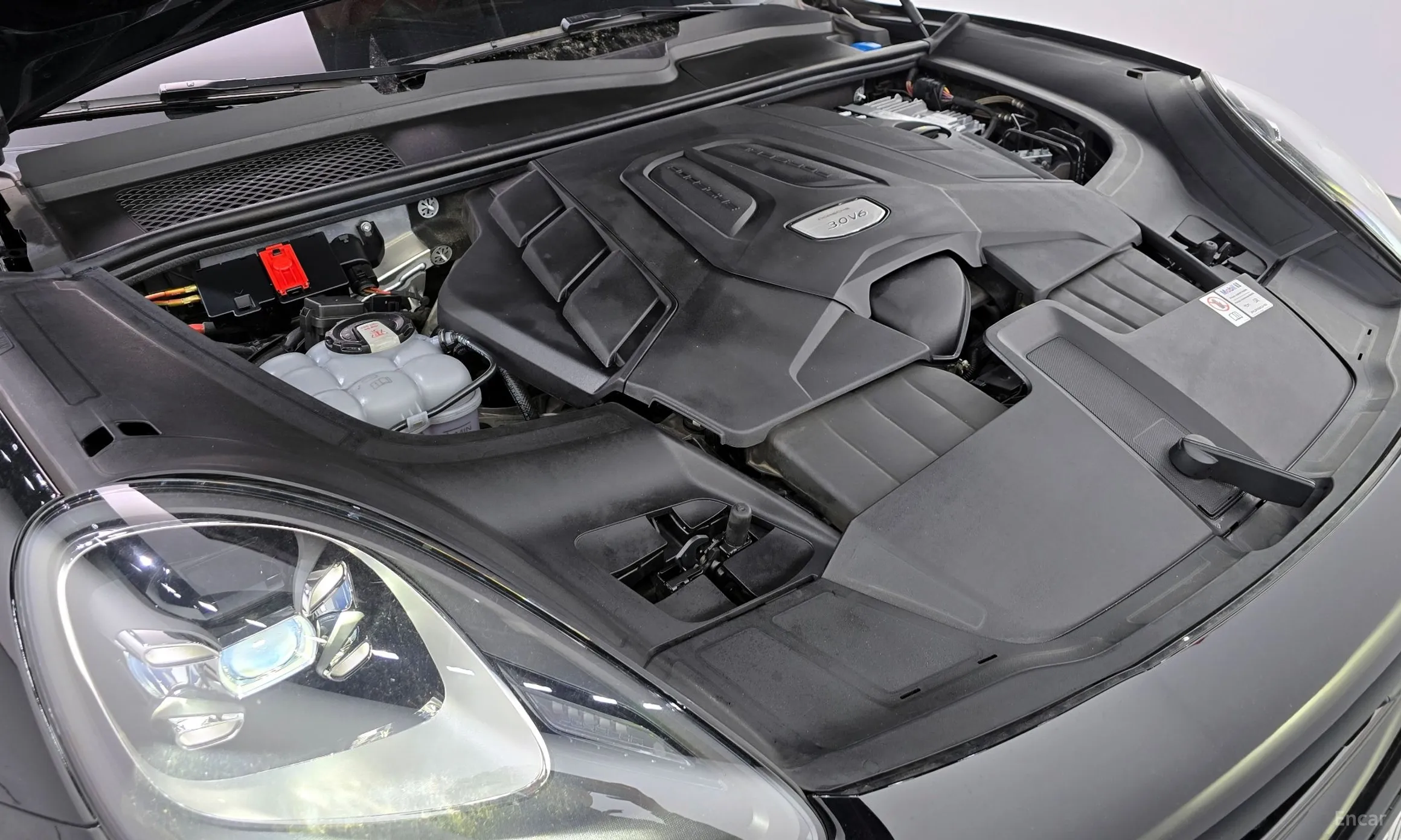 Porsche Cayenne (PO536) превью 6