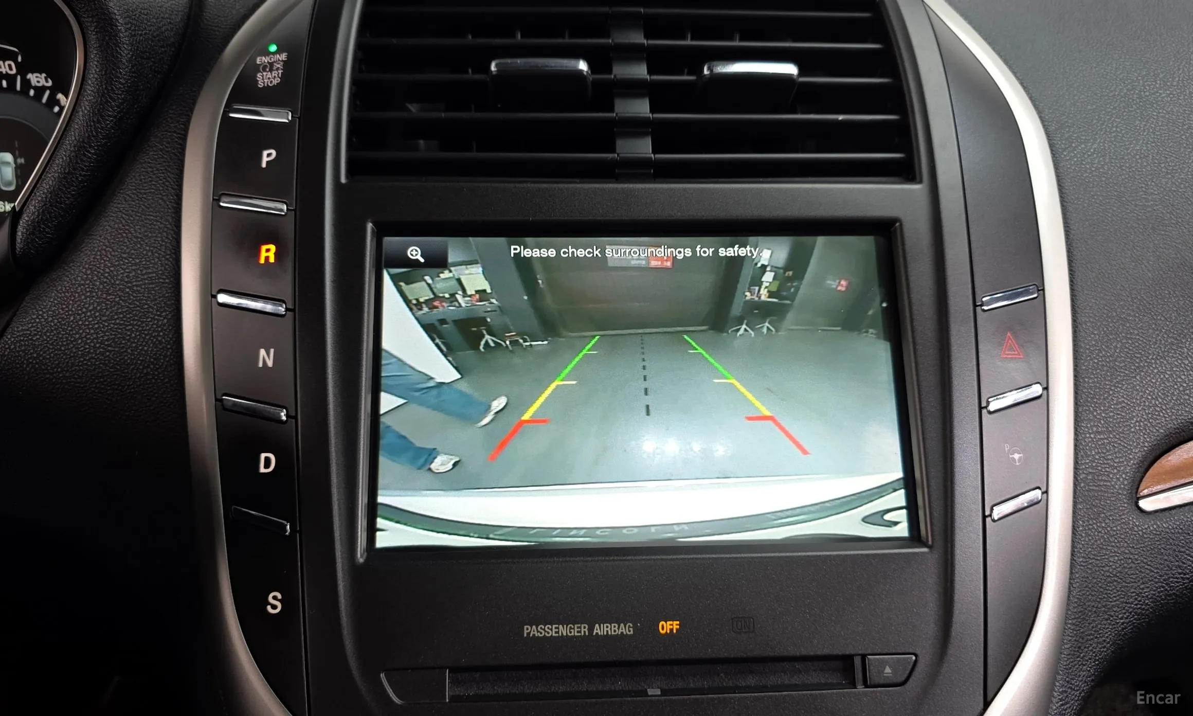 Lincoln MKC превью 16