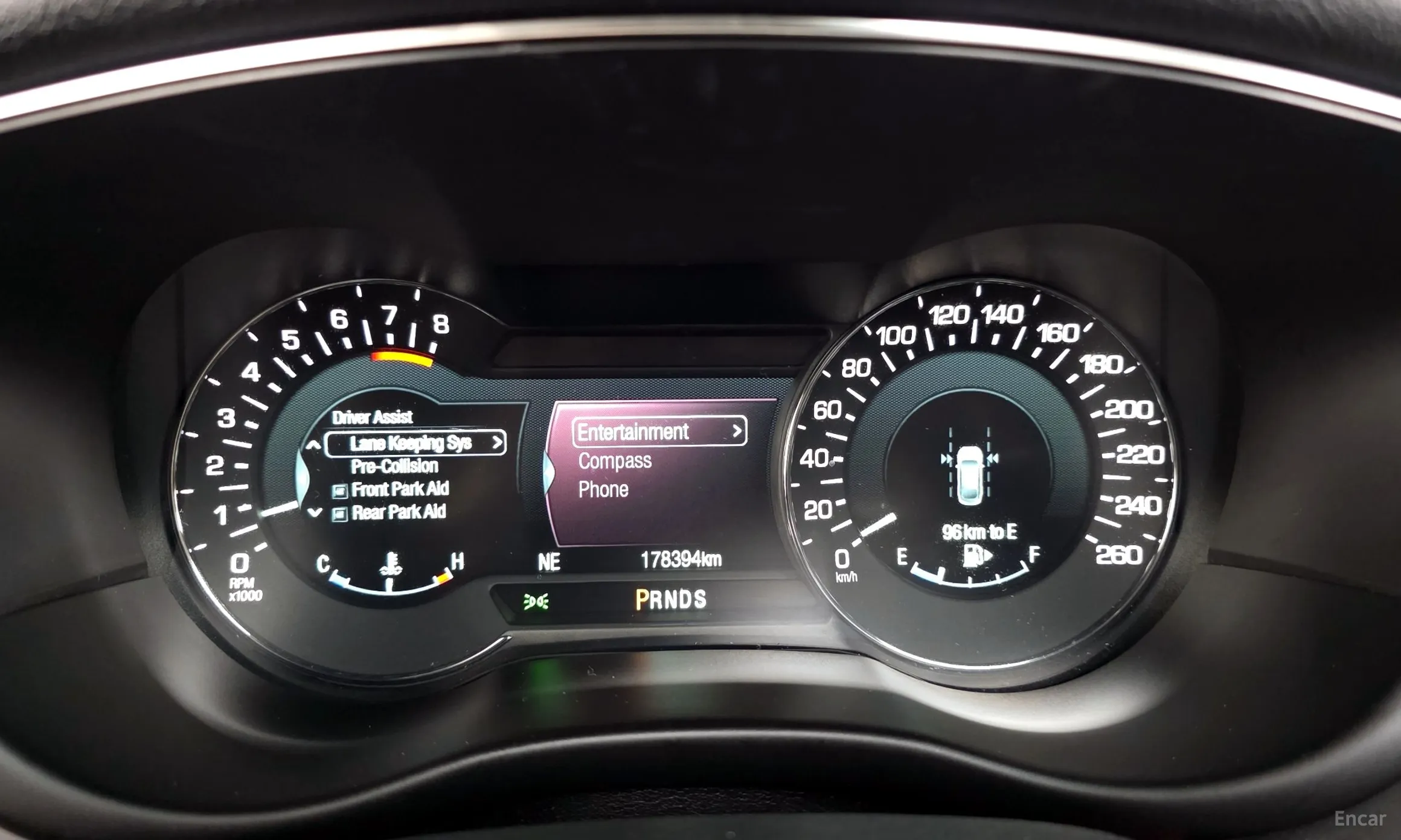 Lincoln MKC превью 8