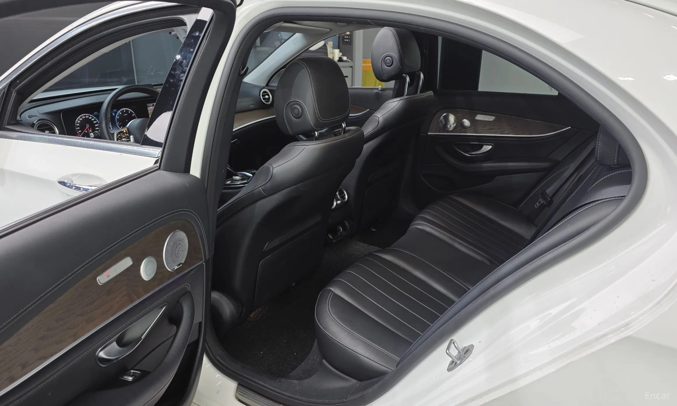 Mercedes Benz E-Class W213 превью 11