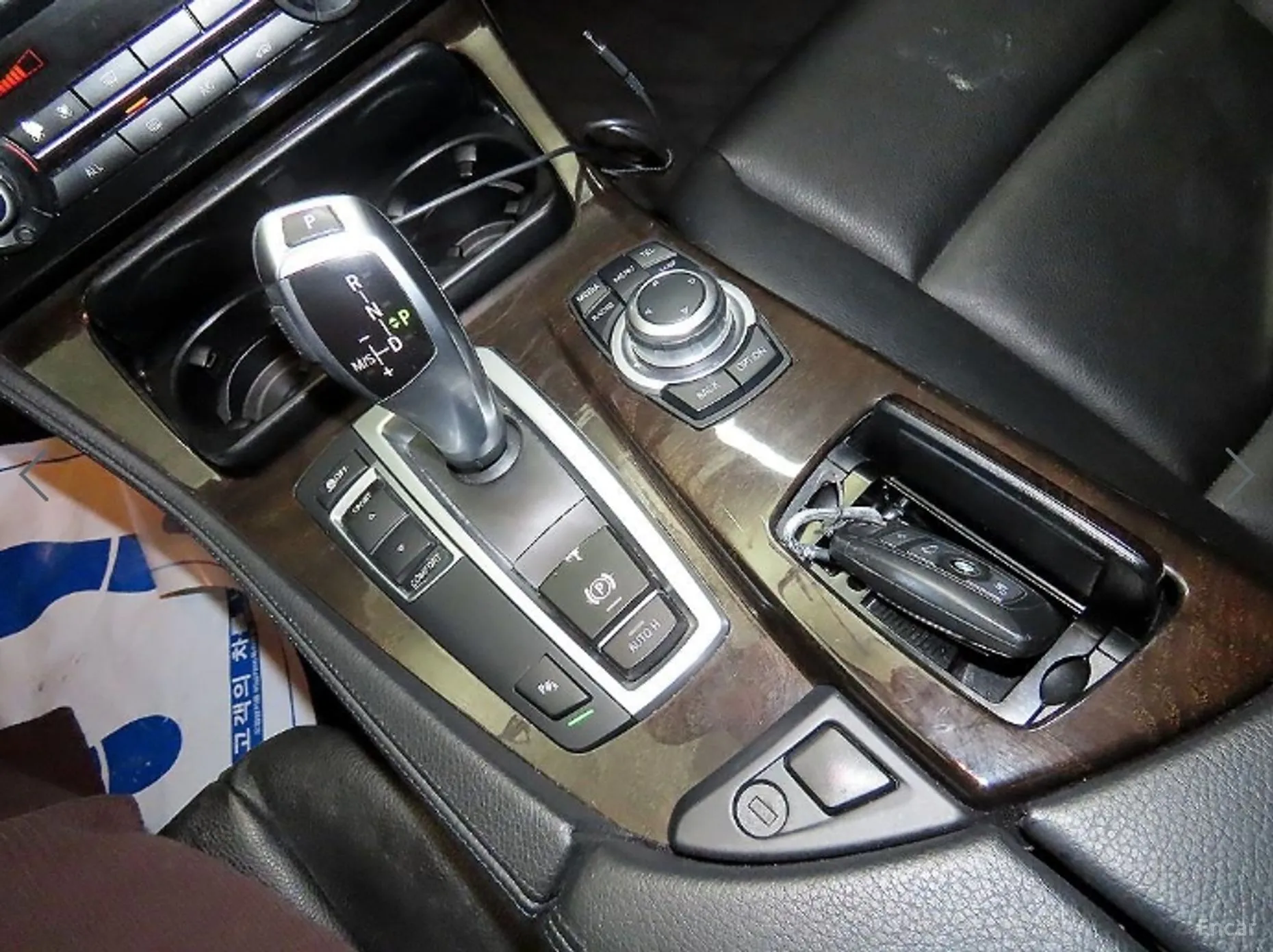 BMW 5 Series (F10) превью 12