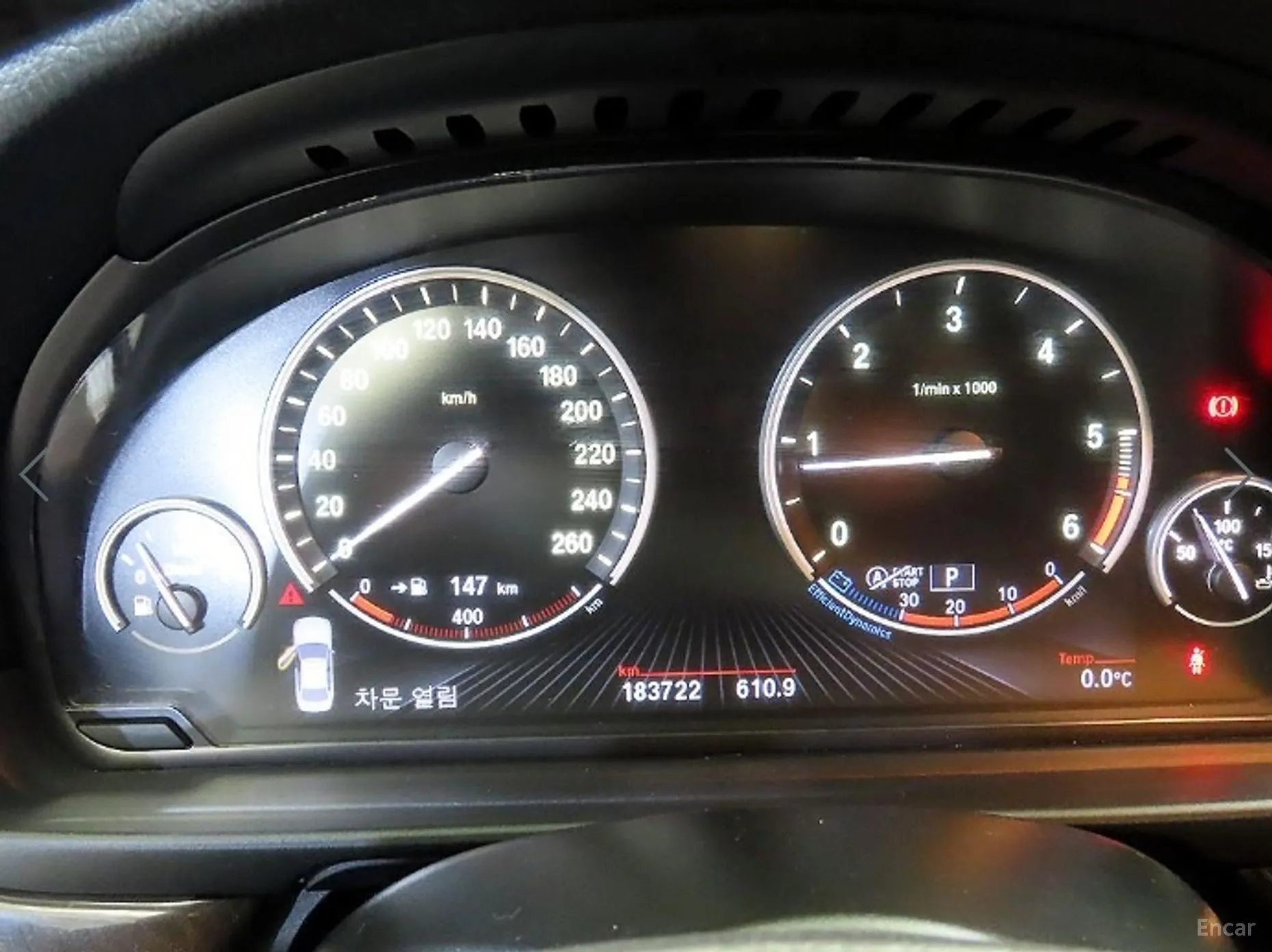 BMW 5 Series (F10) превью 9
