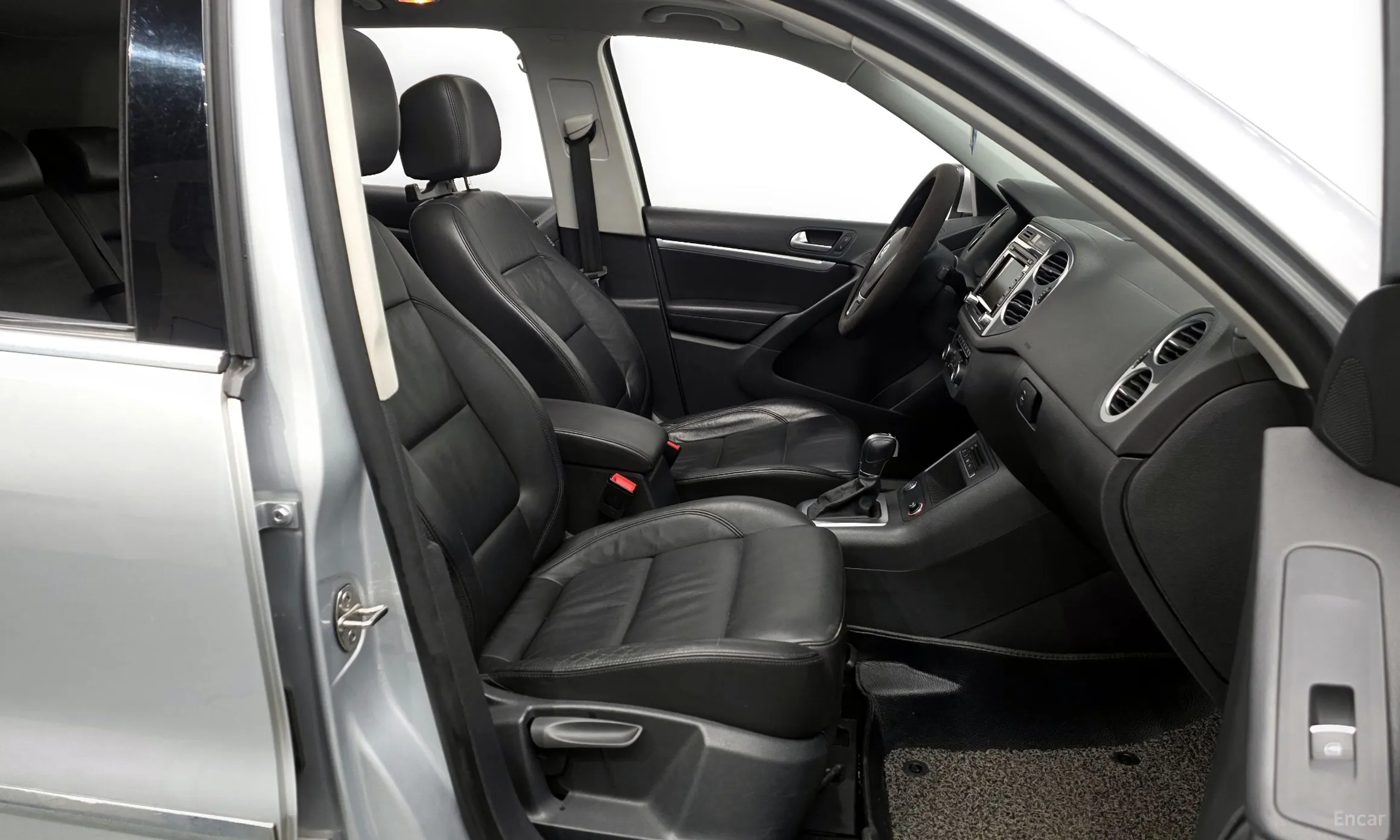 Volkswagen New Tiguan превью 11