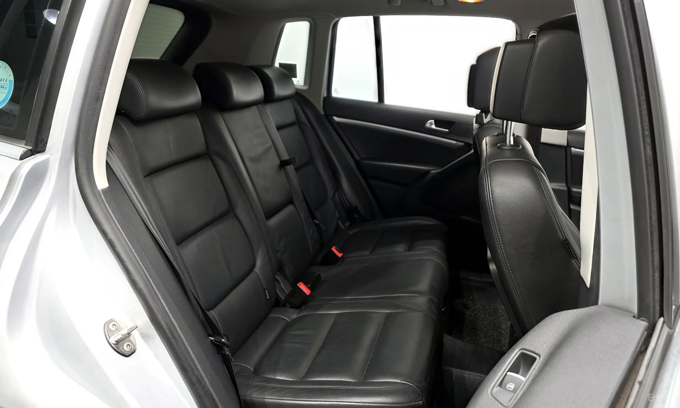 Volkswagen New Tiguan превью 12
