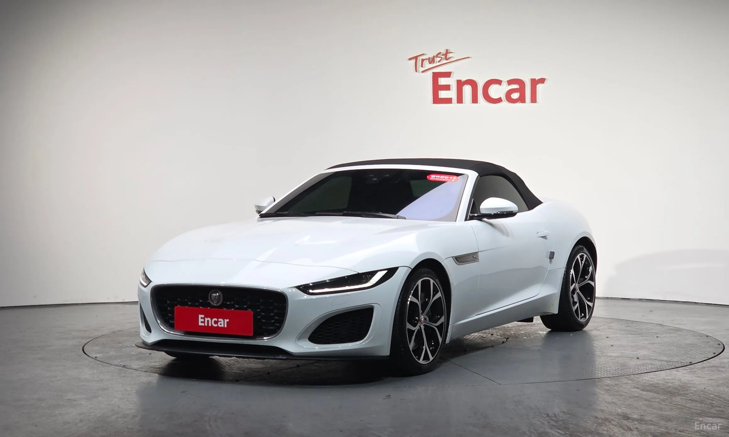 Jaguar F-TYPE превью 18