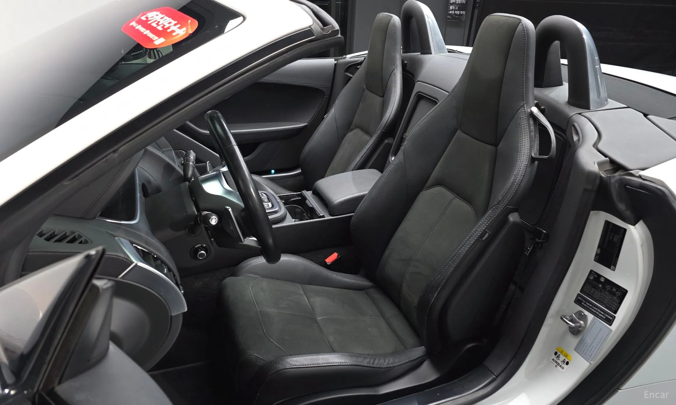 Jaguar F-TYPE превью 7