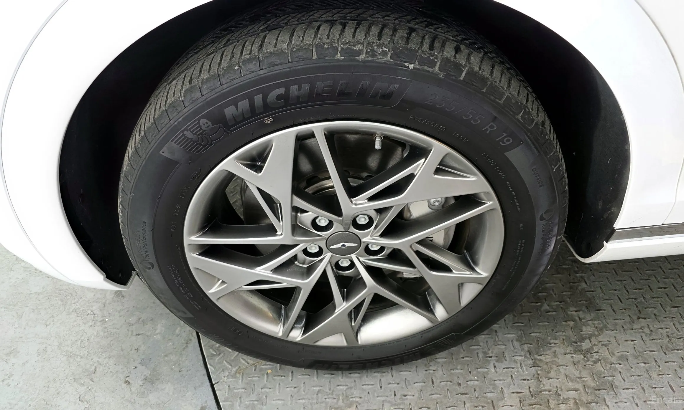 Genesis GV70 превью 5