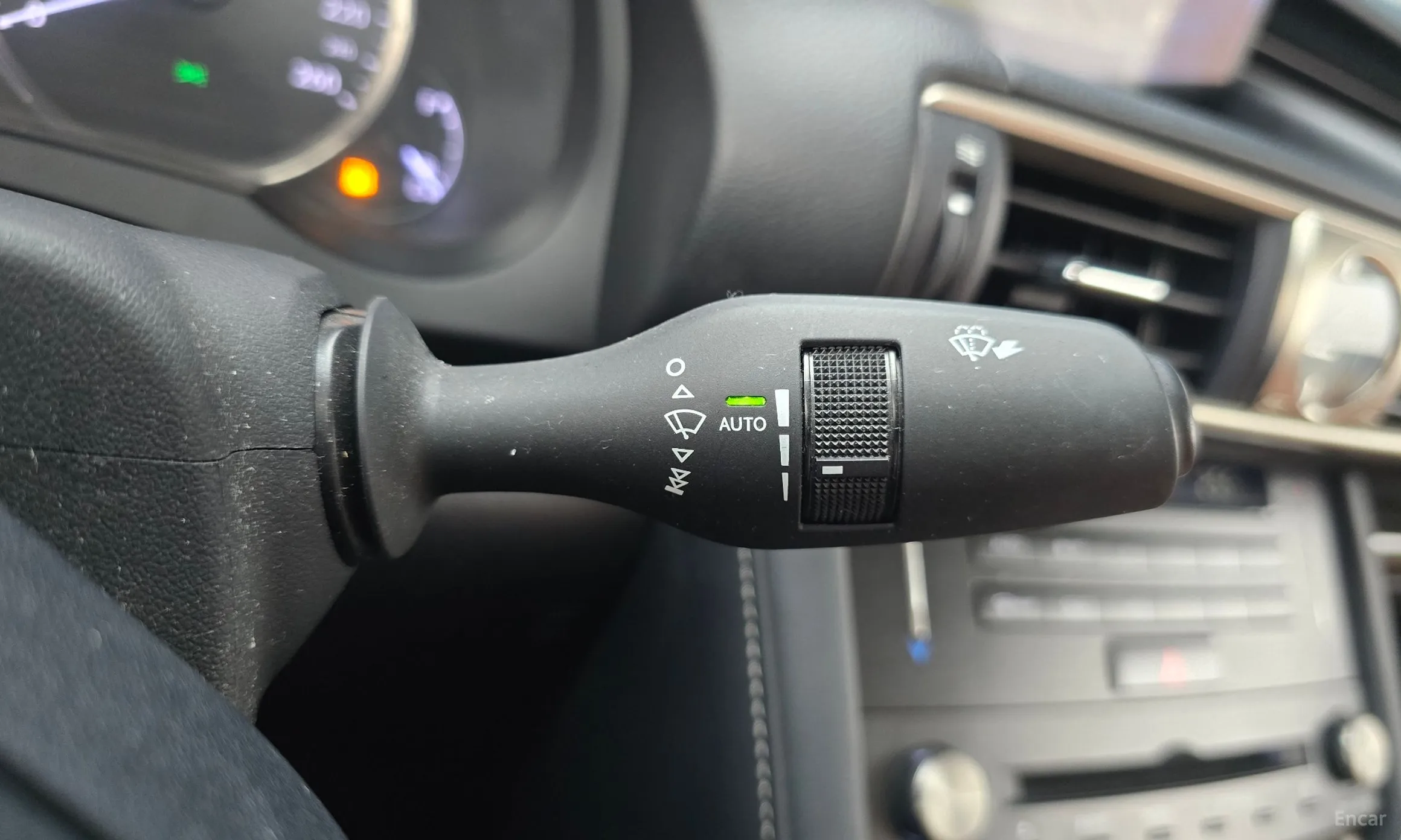 Lexus New IS200t превью 16