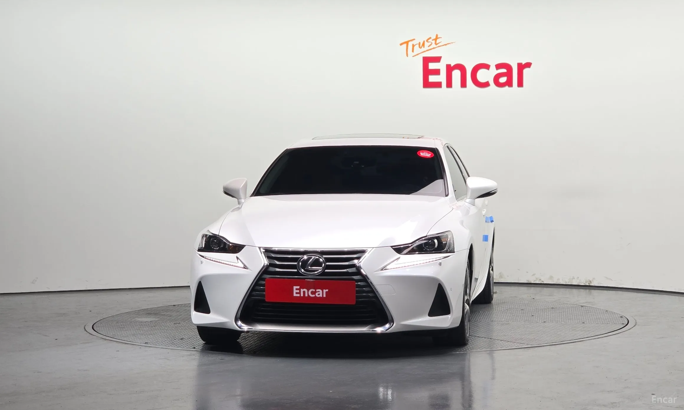 Lexus New IS200t превью 3