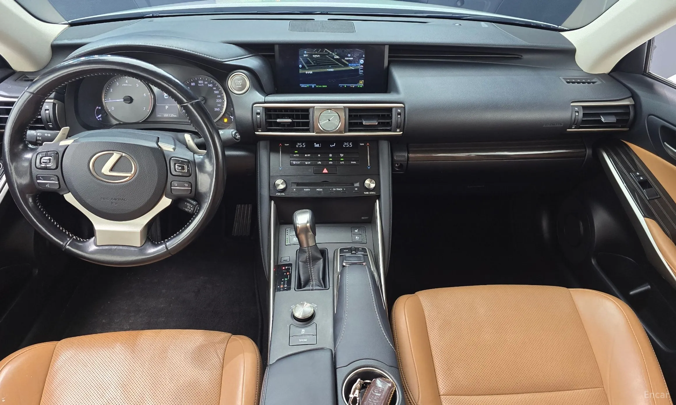 Lexus New IS200t превью 7