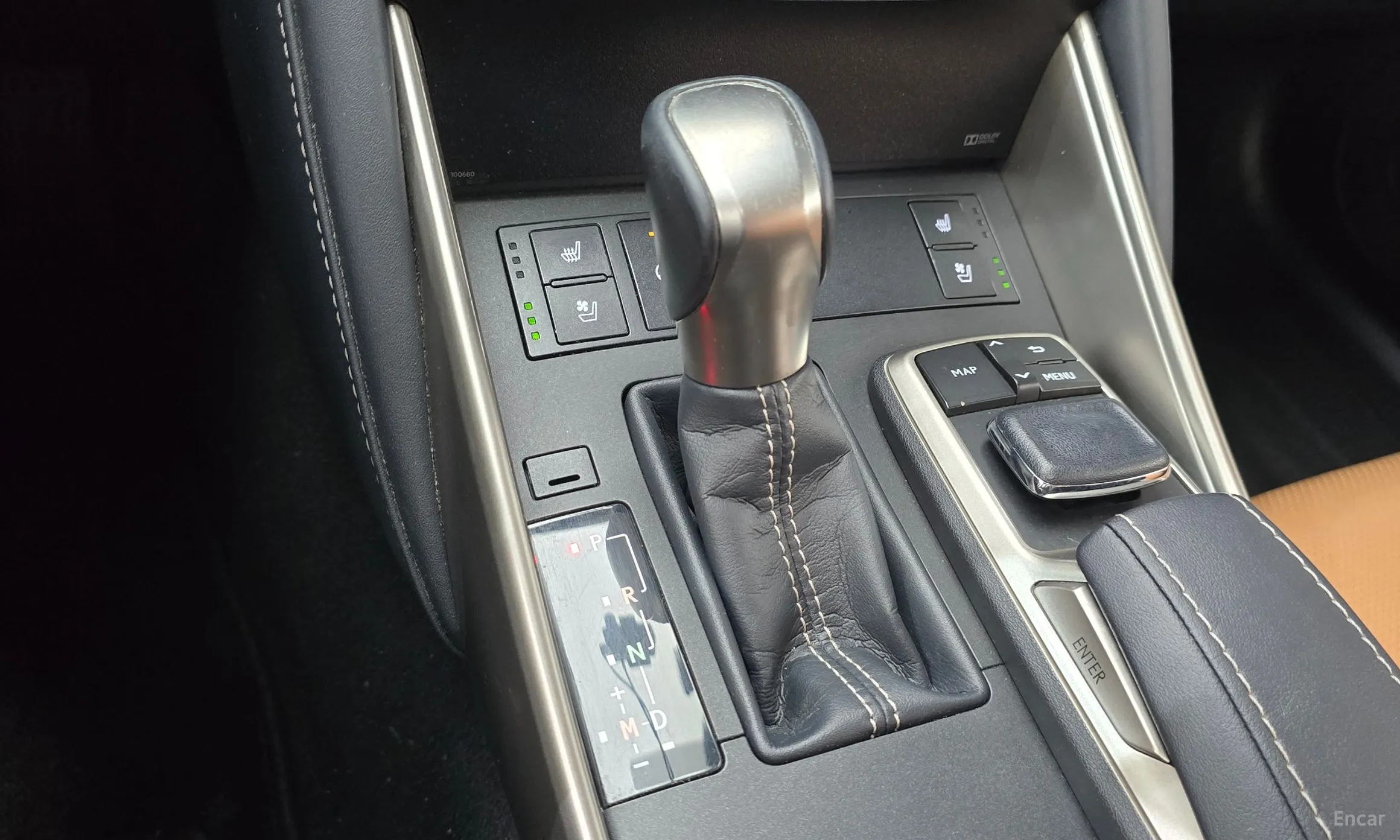 Lexus New IS200t превью 9