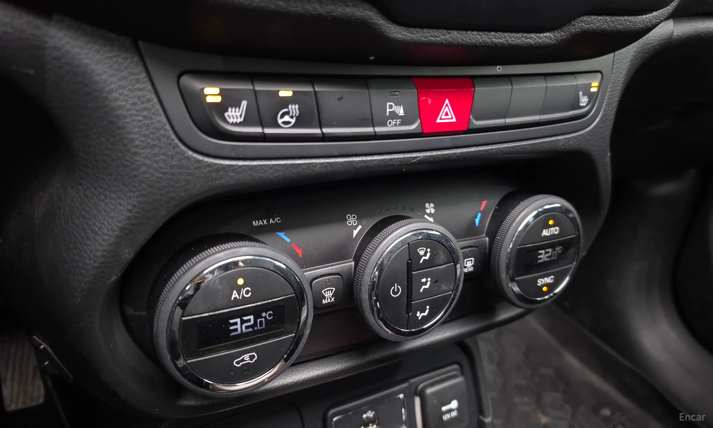 Jeep Renegade превью 16