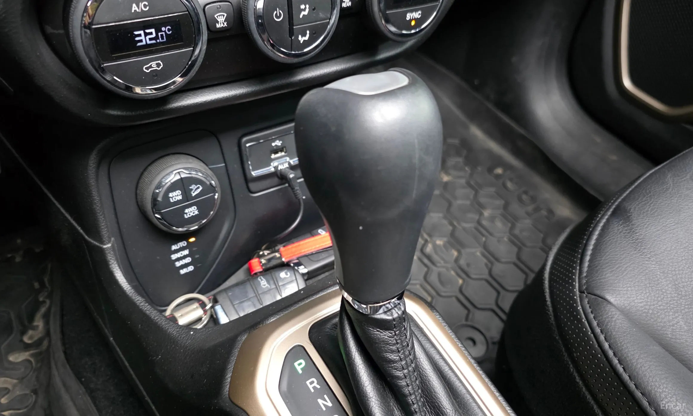Jeep Renegade превью 9