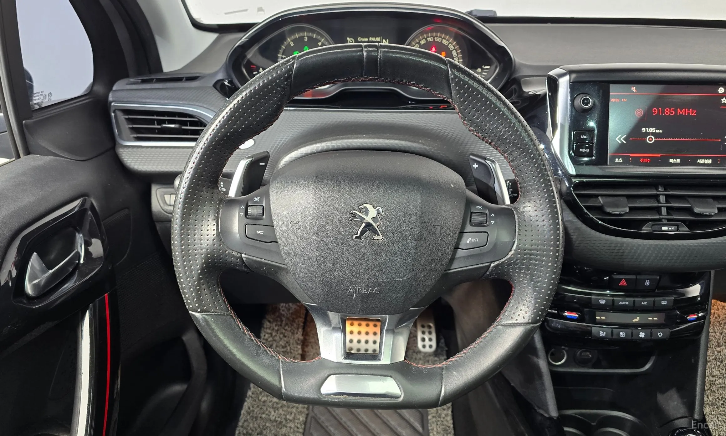 Peugeot 2008. превью 13