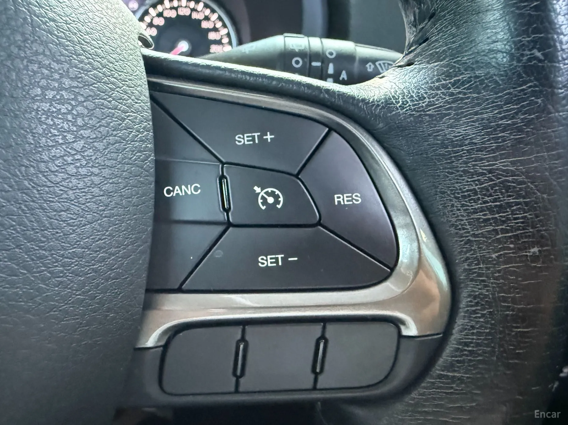 Jeep Renegade превью 6