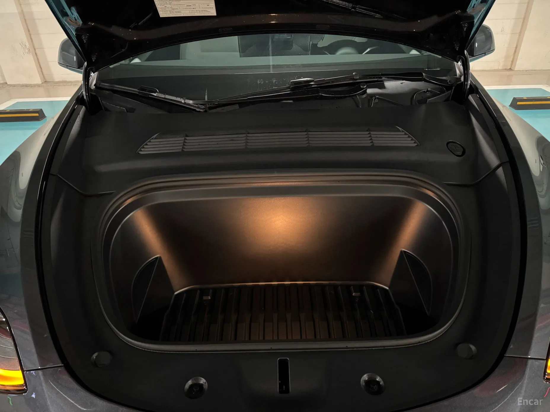 Tesla Model Y превью 6