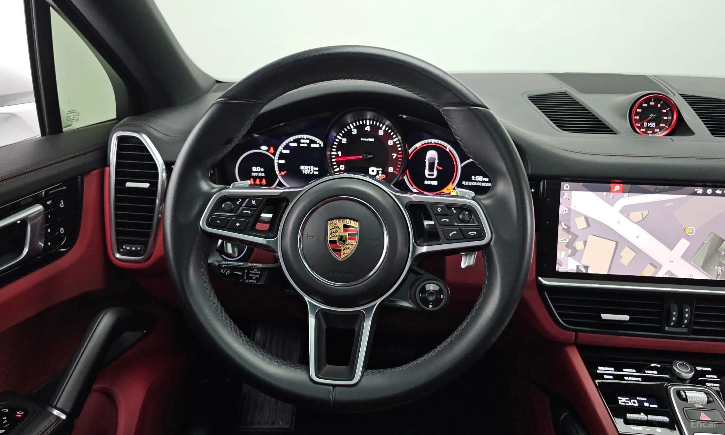Porsche Cayenne (PO536) превью 13