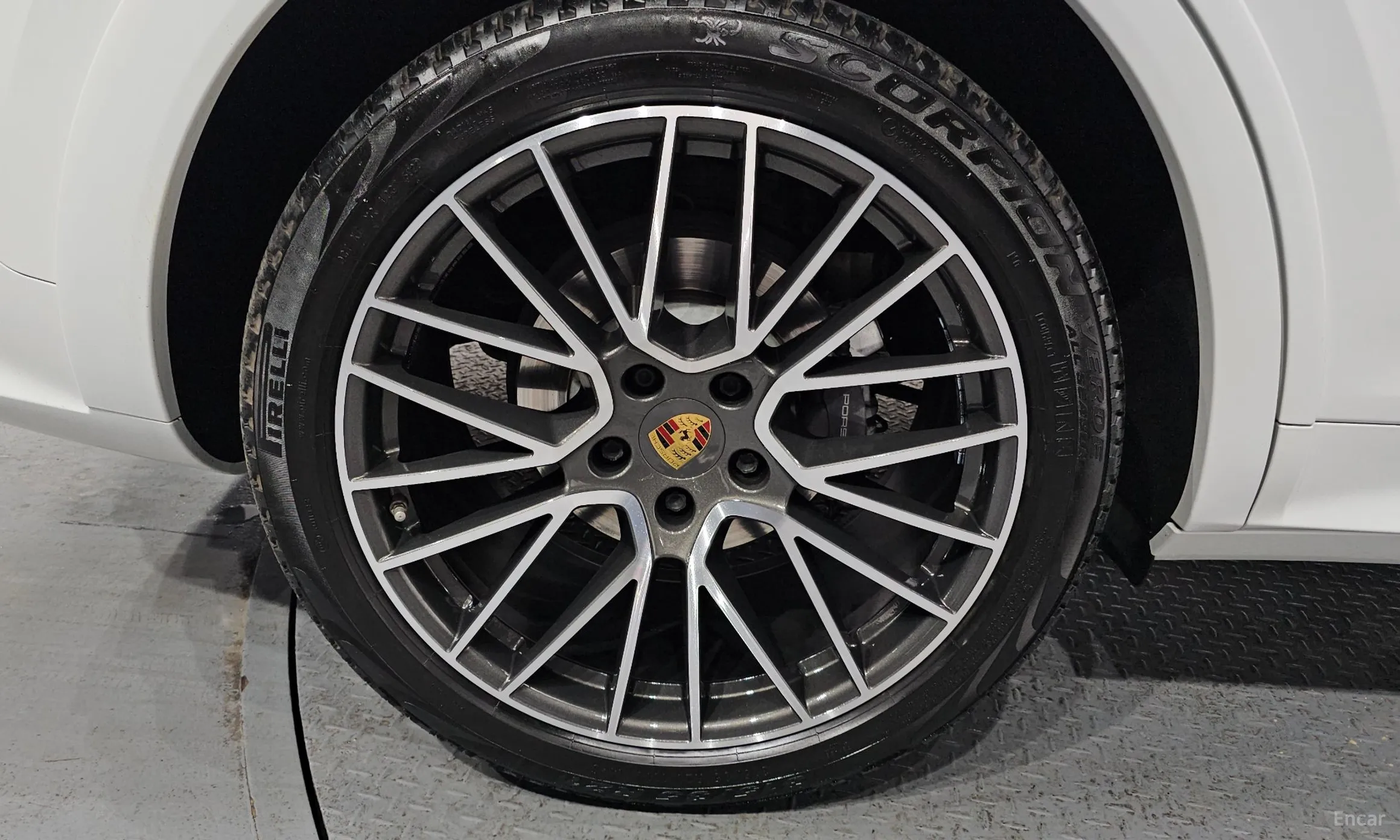 Porsche Cayenne (PO536) превью 5