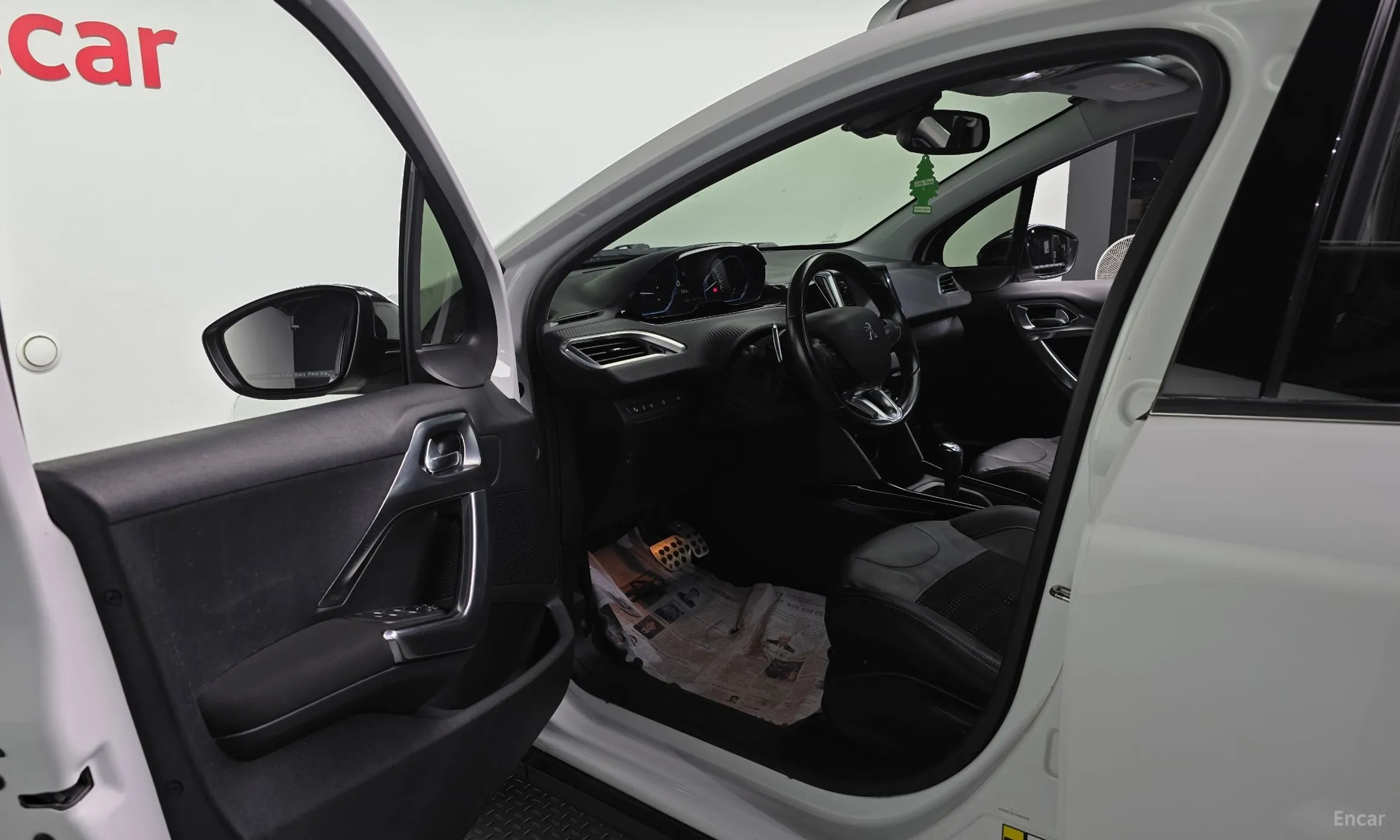 Peugeot 2008. превью 10