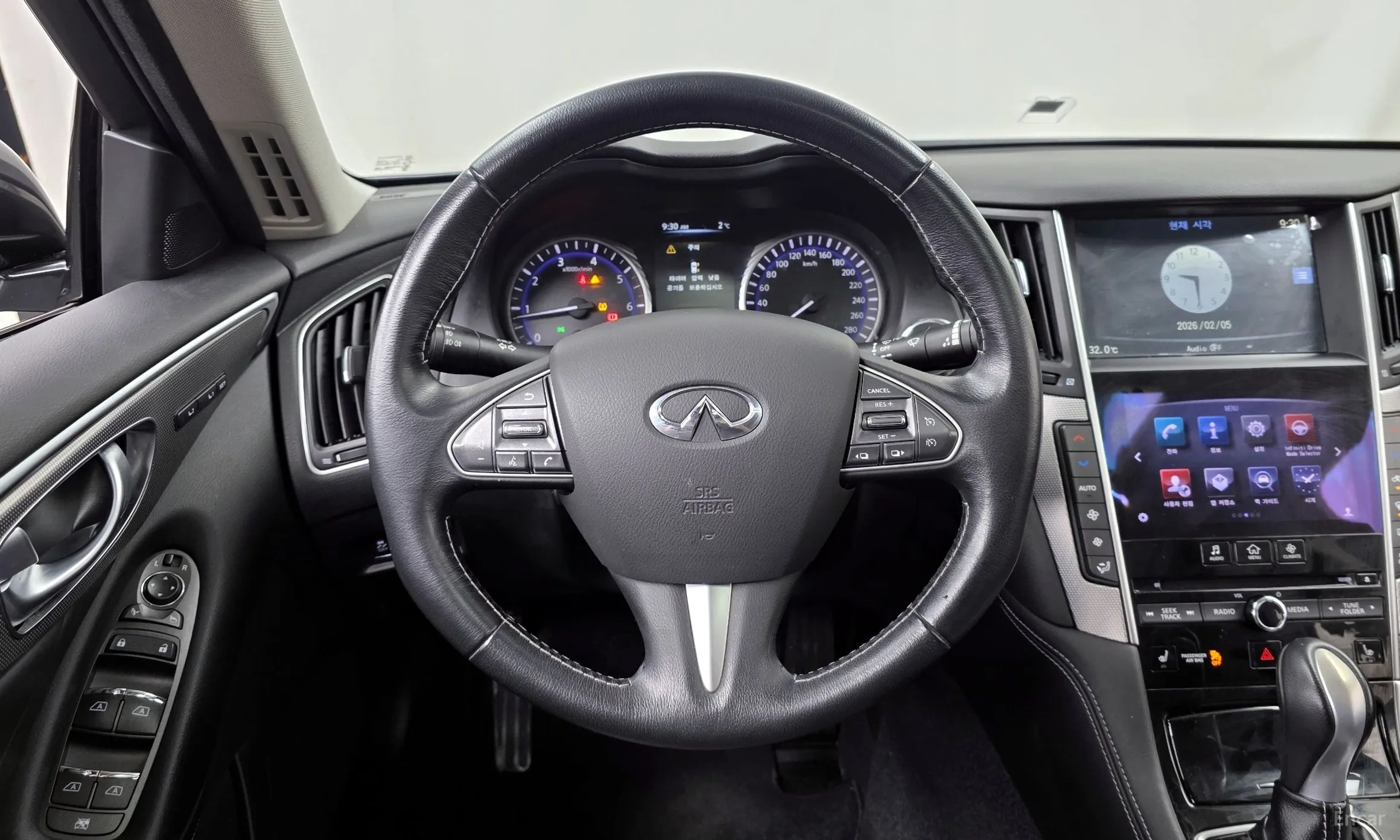 Infiniti Q50 превью 13