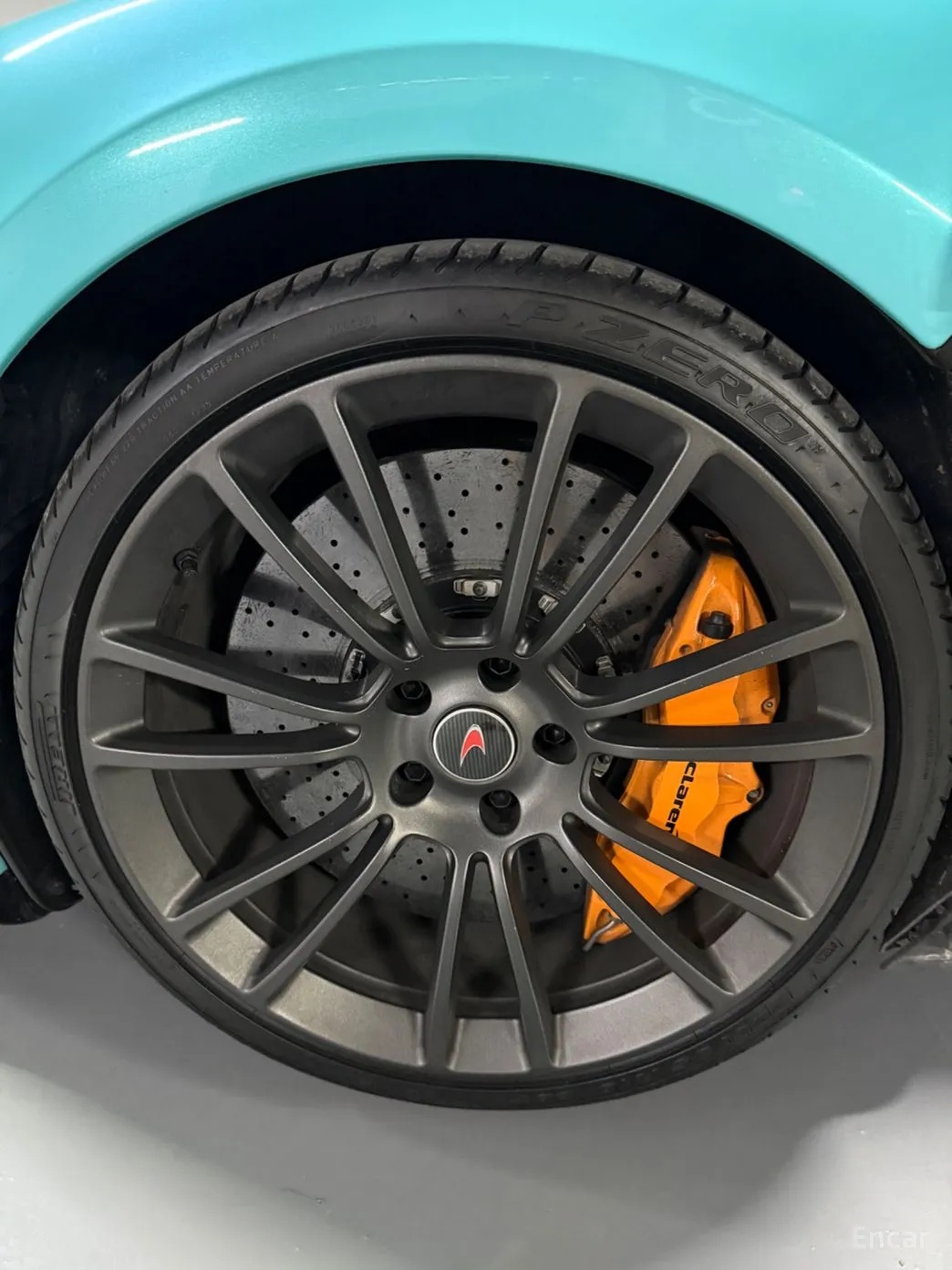 McLaren 570S превью 16
