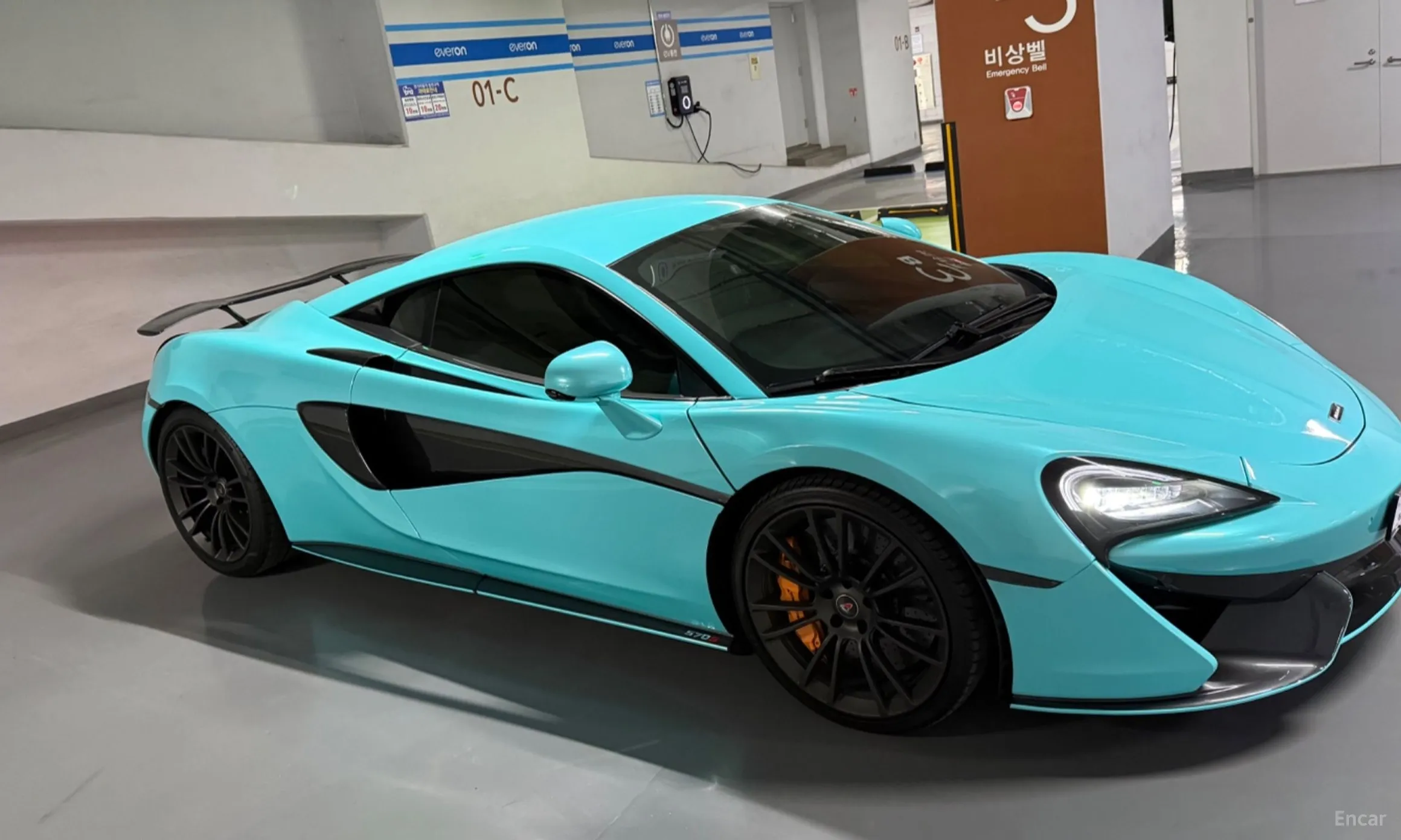 McLaren 570S превью 4
