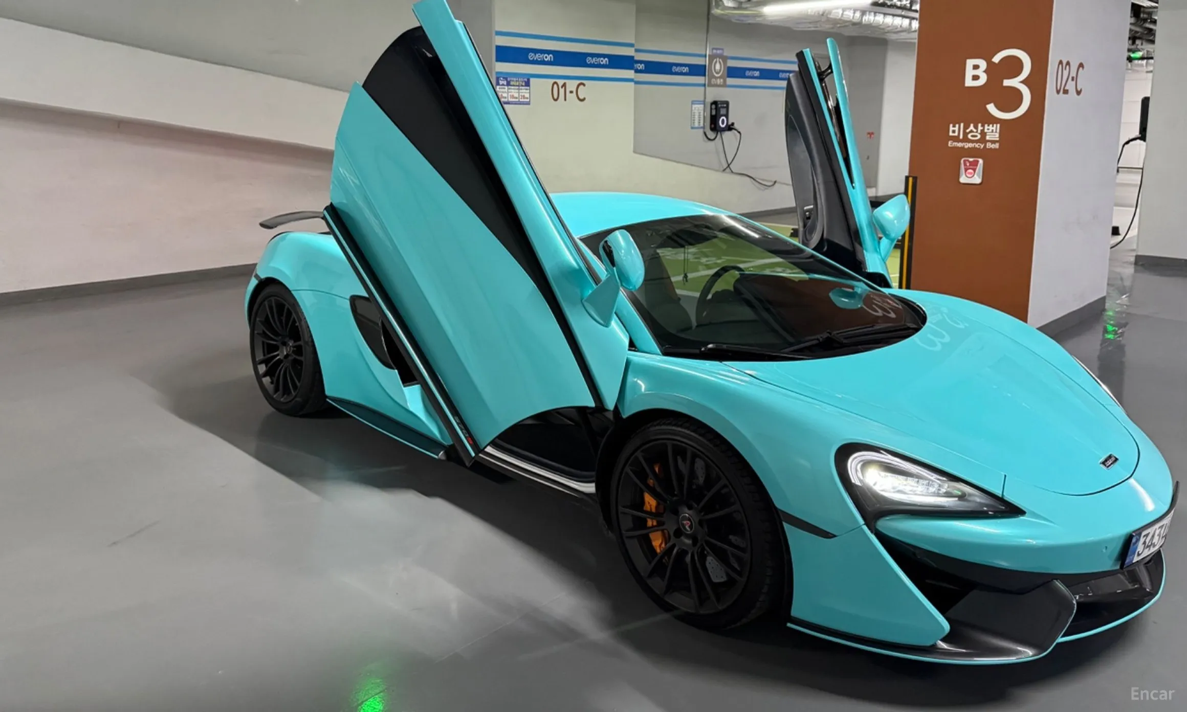 McLaren 570S превью 6