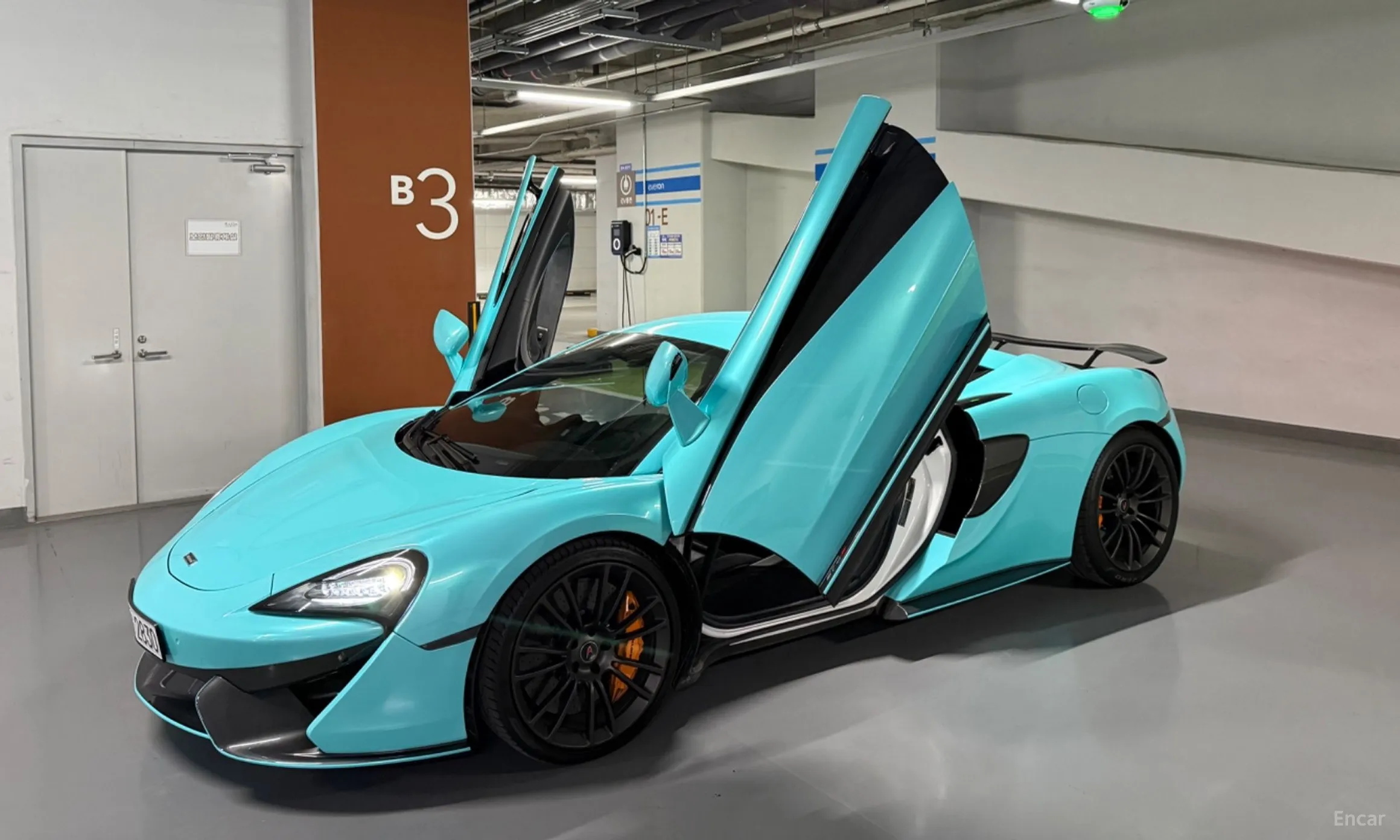 McLaren 570S превью 7