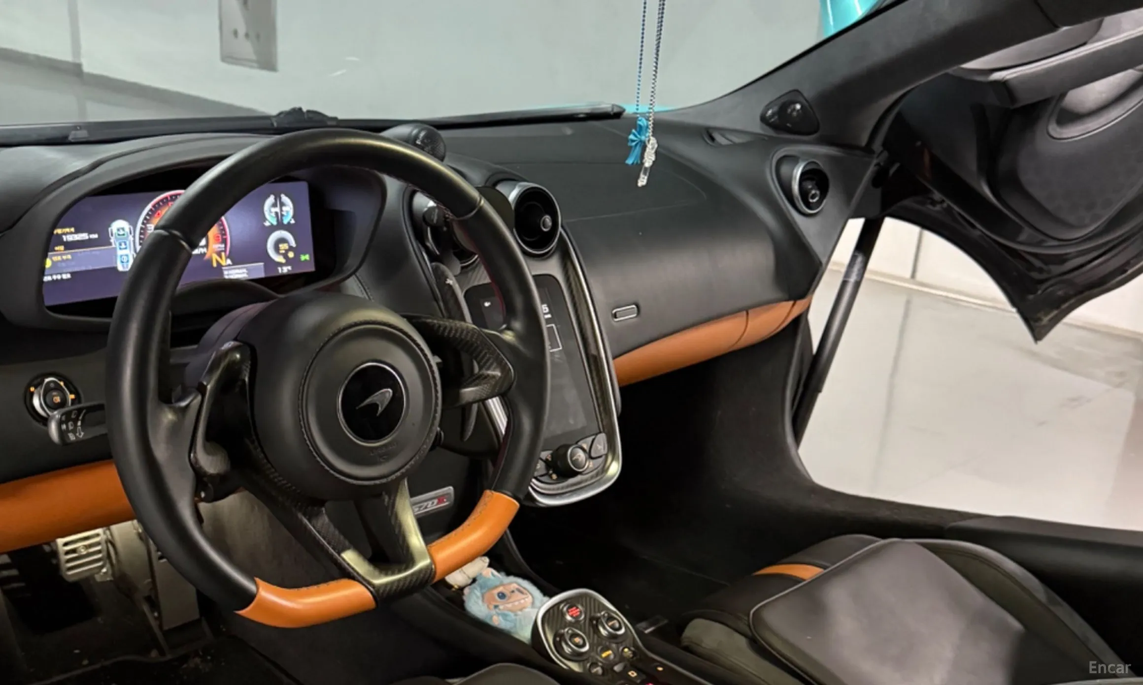 McLaren 570S превью 8