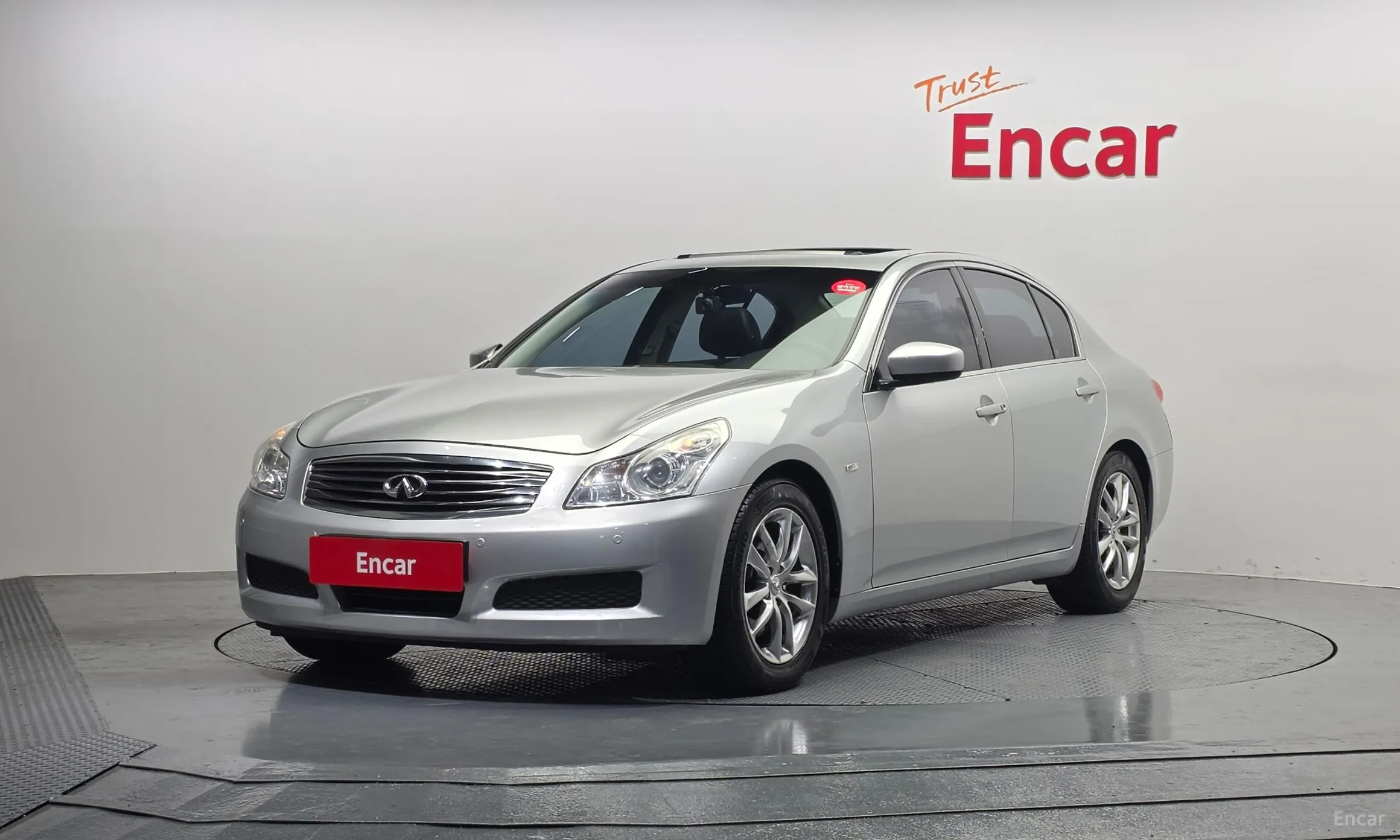G37