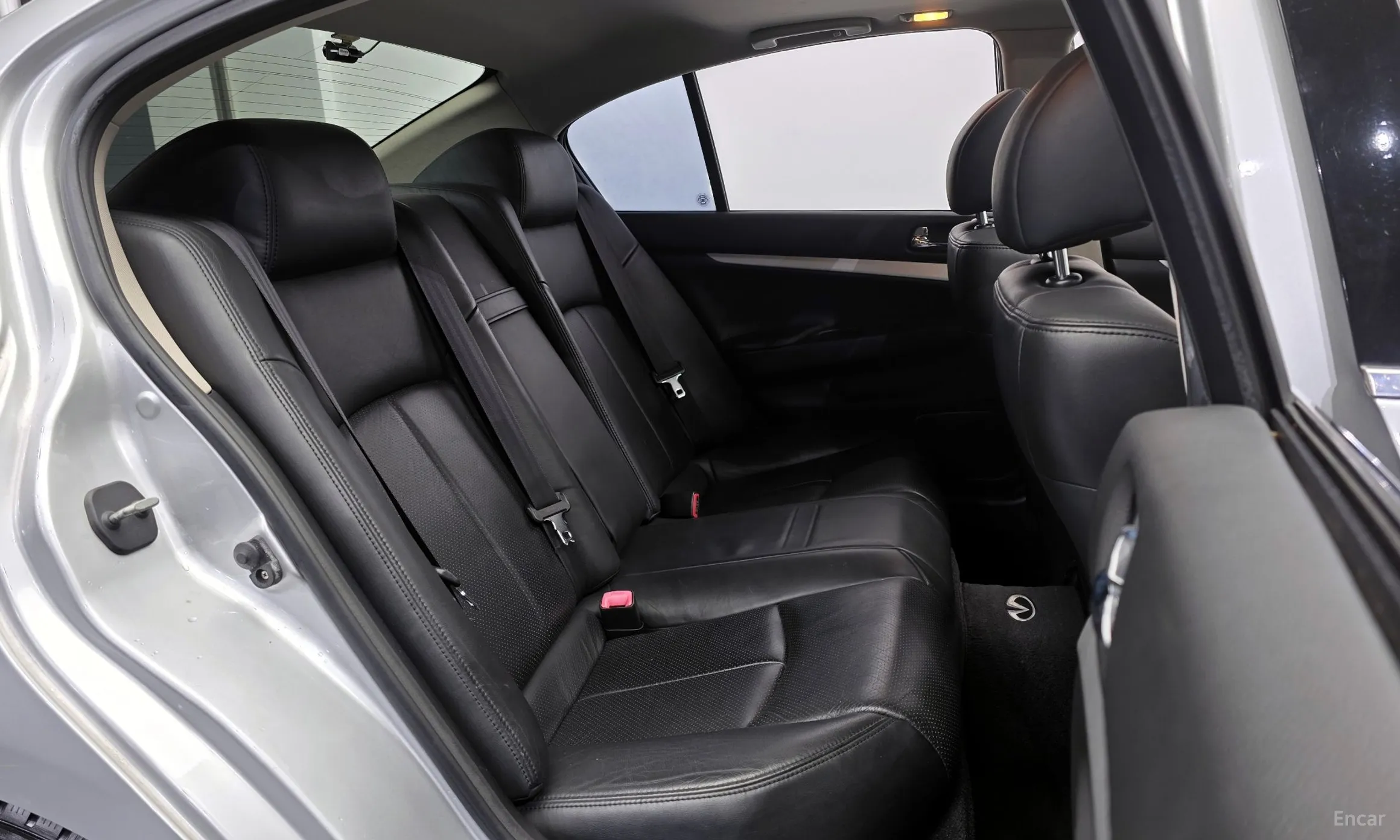Infiniti G37 превью 12