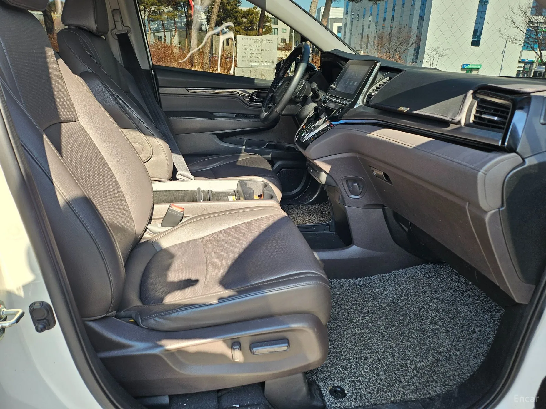 Honda Odyssey превью 14