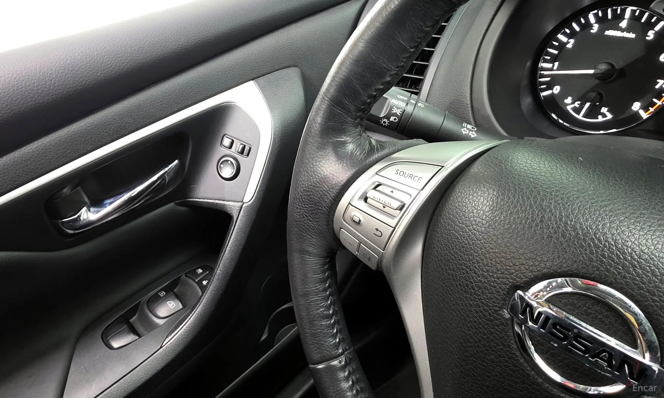 Nissan Altima превью 19