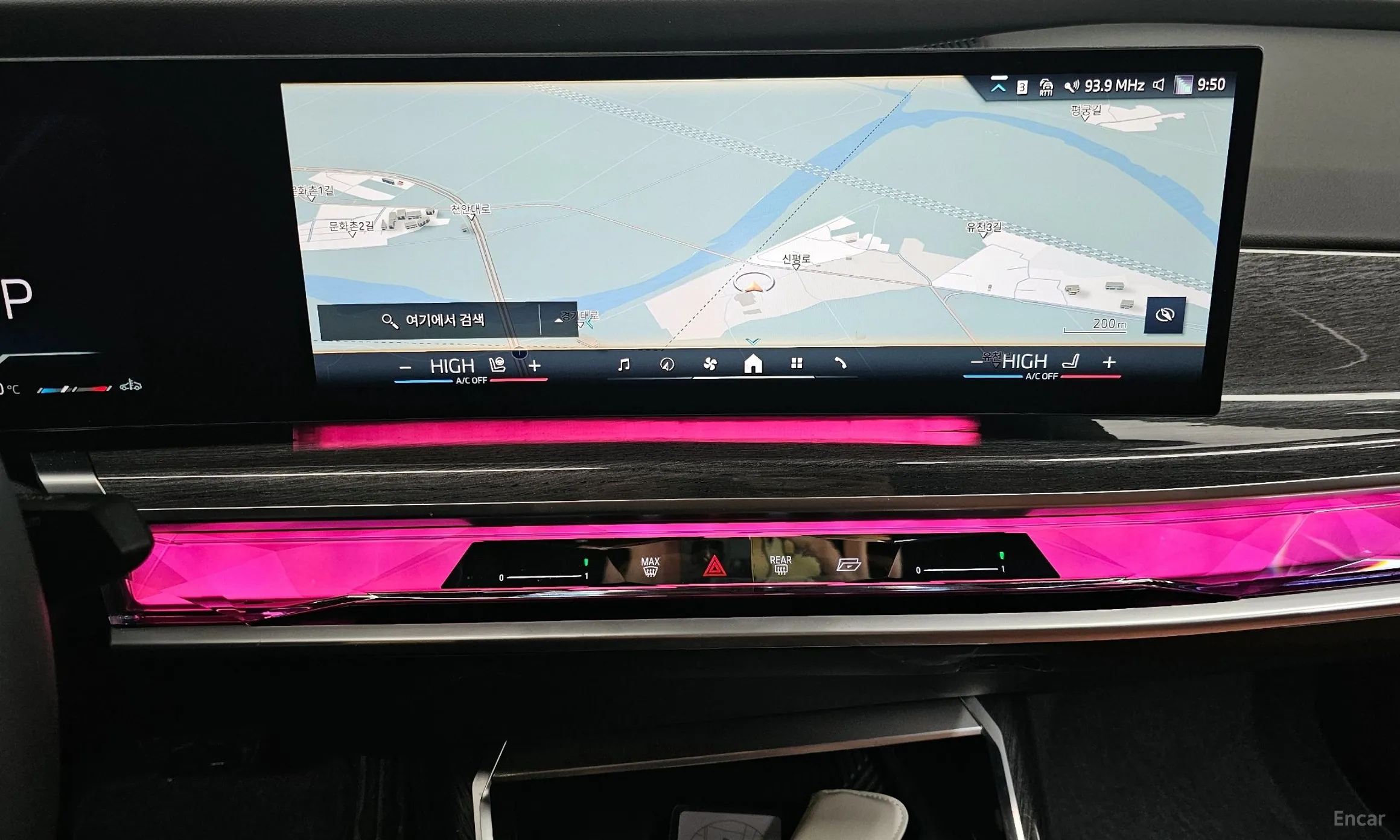 BMW 7 Series (G70) превью 14