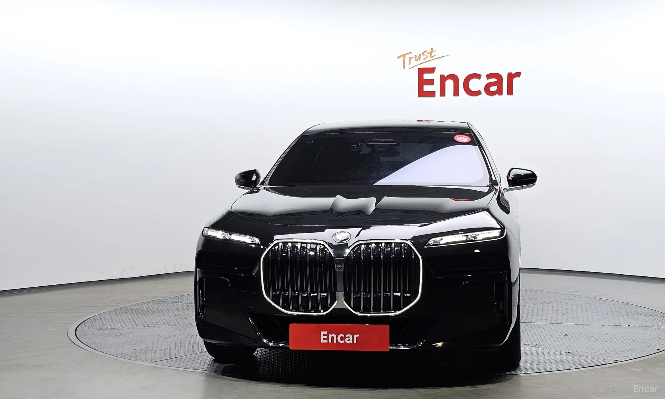 BMW 7 Series (G70) превью 3