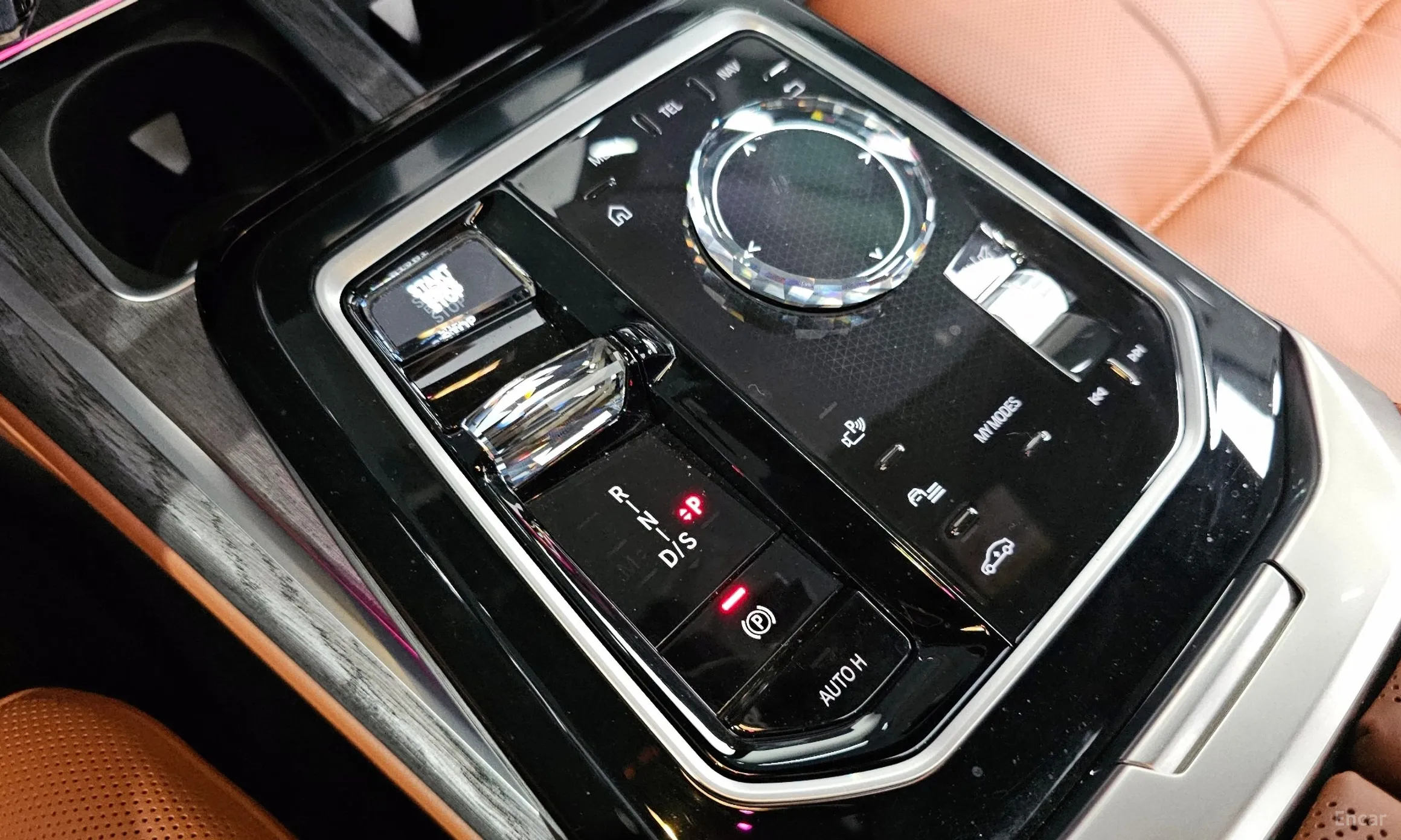 BMW 7 Series (G70) превью 9