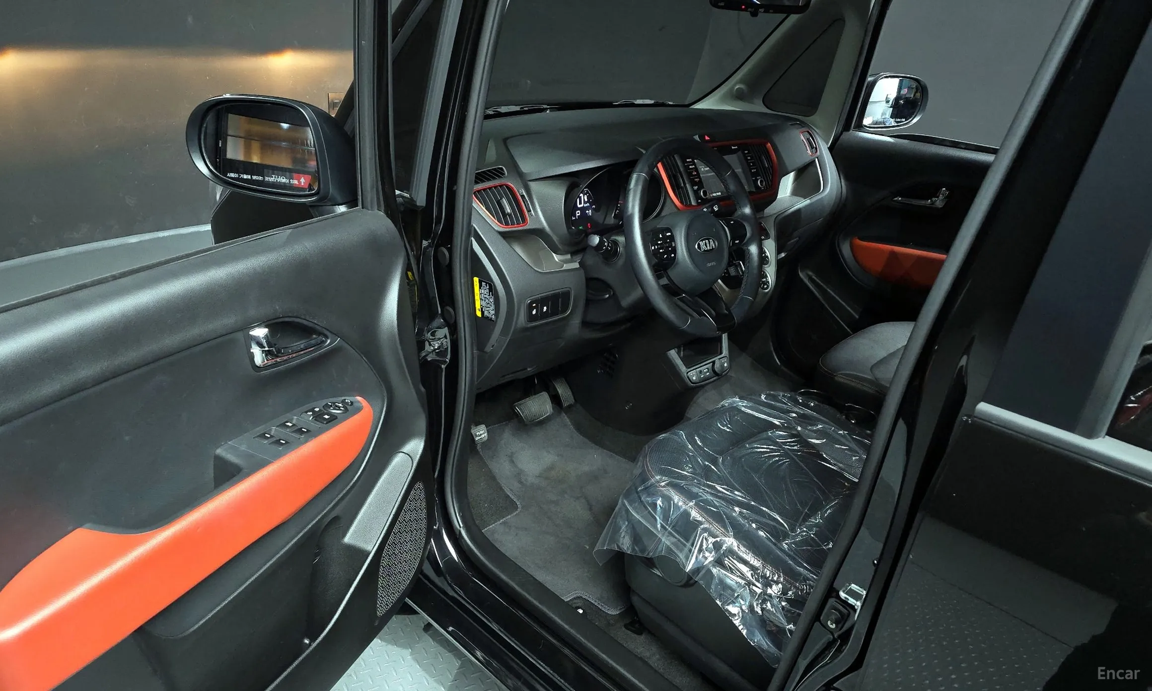 Kia Ray превью 10