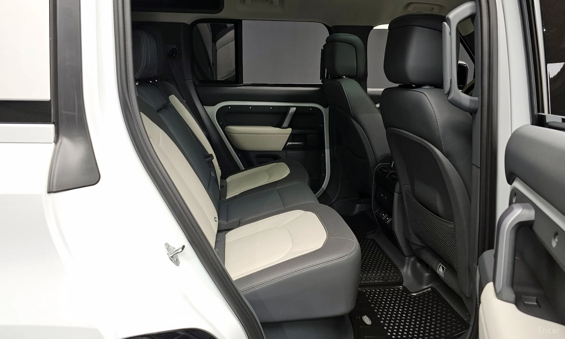 Land Rover Defender (L663) превью 12