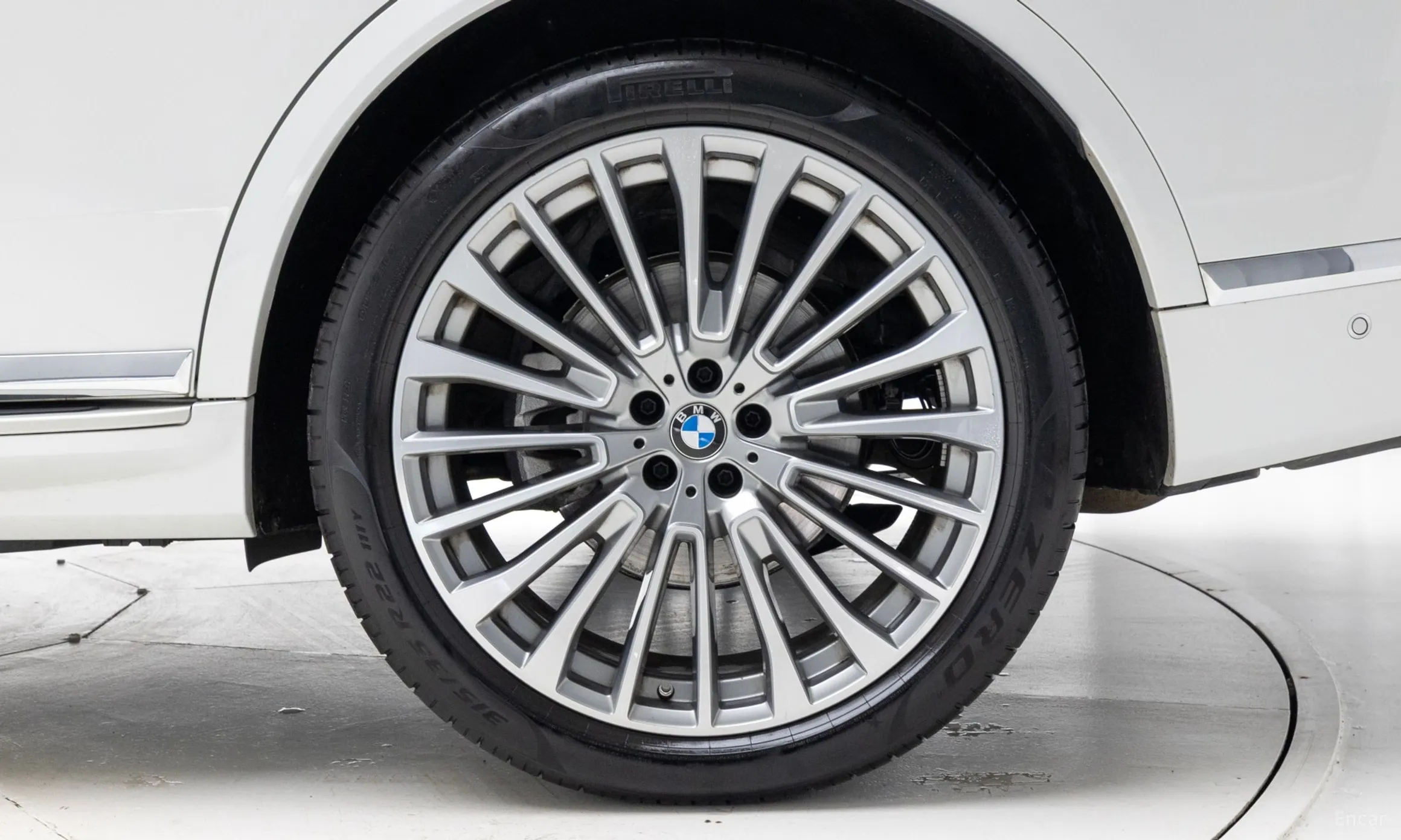 BMW X7 (G07) превью 5