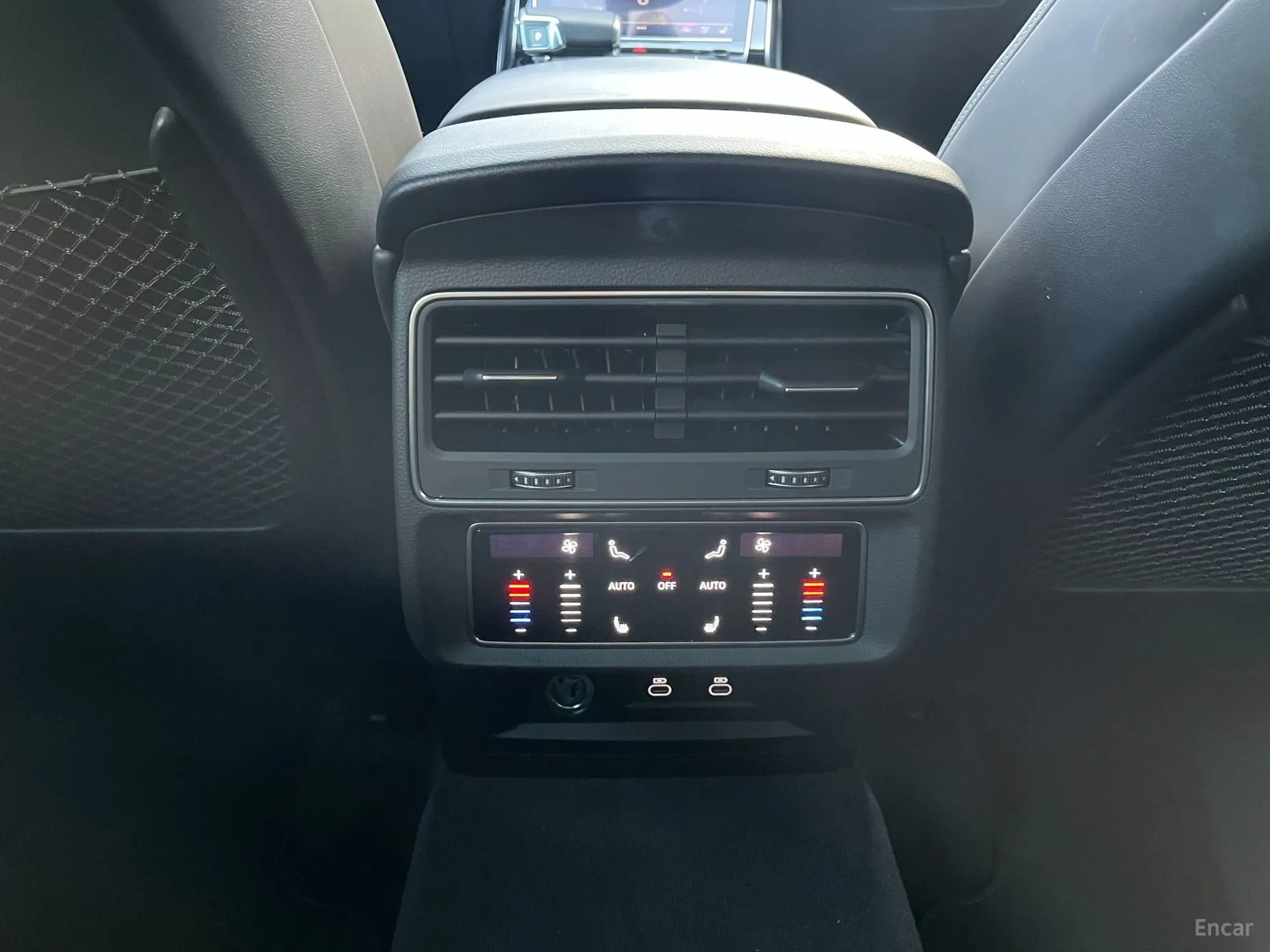 Audi Q8 (4M) превью 11